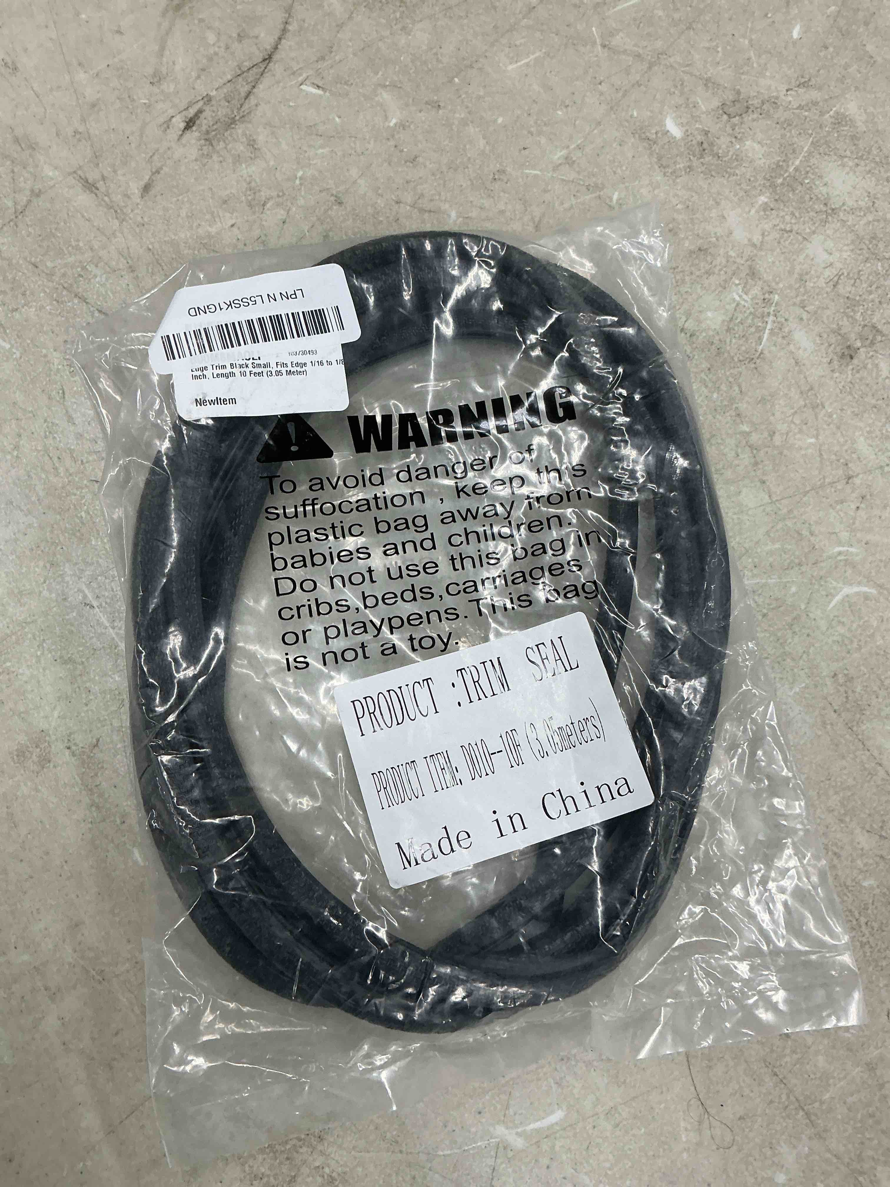 Condition photo showing Good Condition for Edge Trim Black Small, Fits Edge 1/16 to 1/8 Inch, Length 10 Feet (3 Meter)