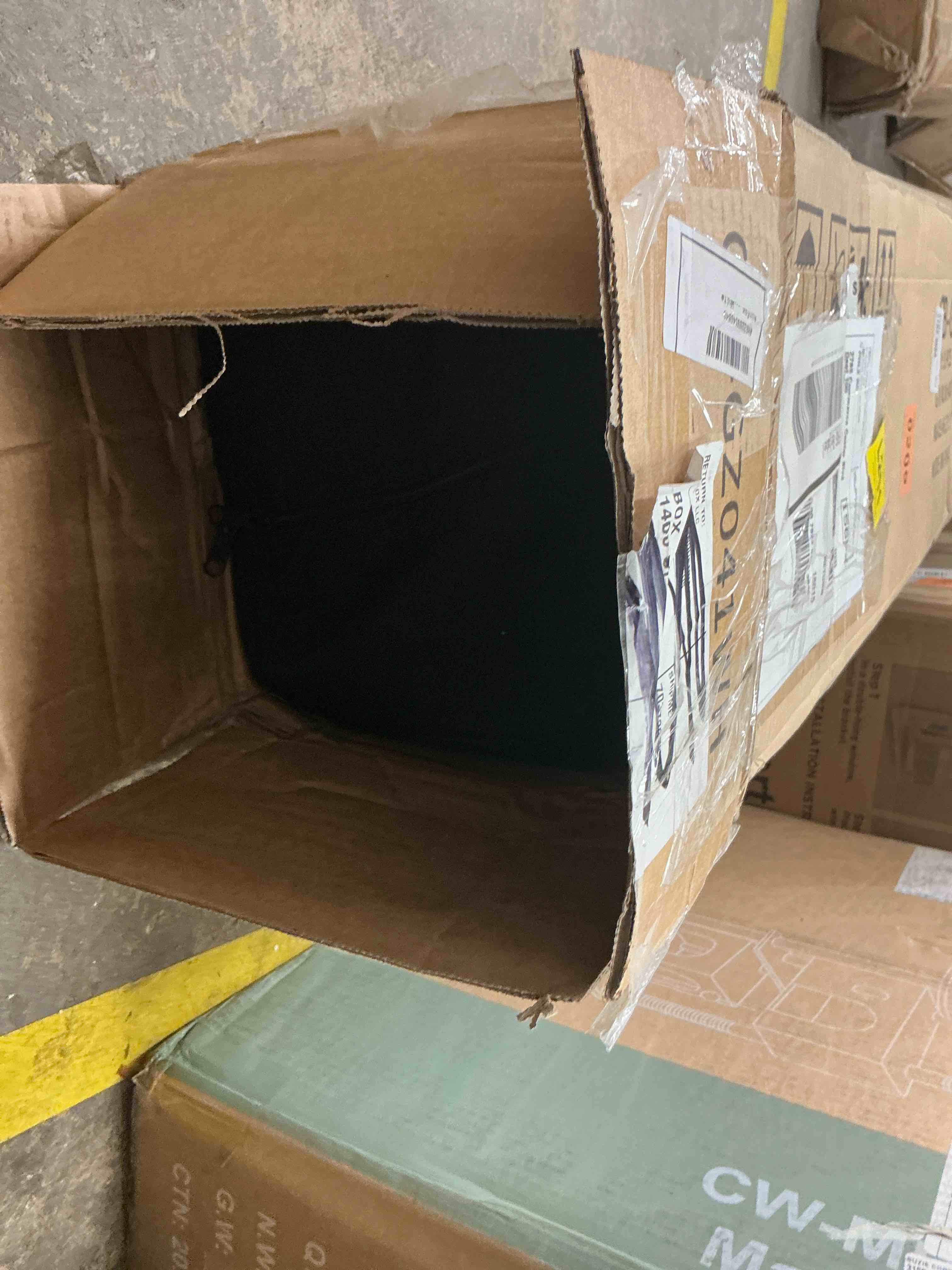 https://s3.amazonaws.com/lotting-images-prod/EmanualPiazza/TEA4159010_1780751298669.jpeg