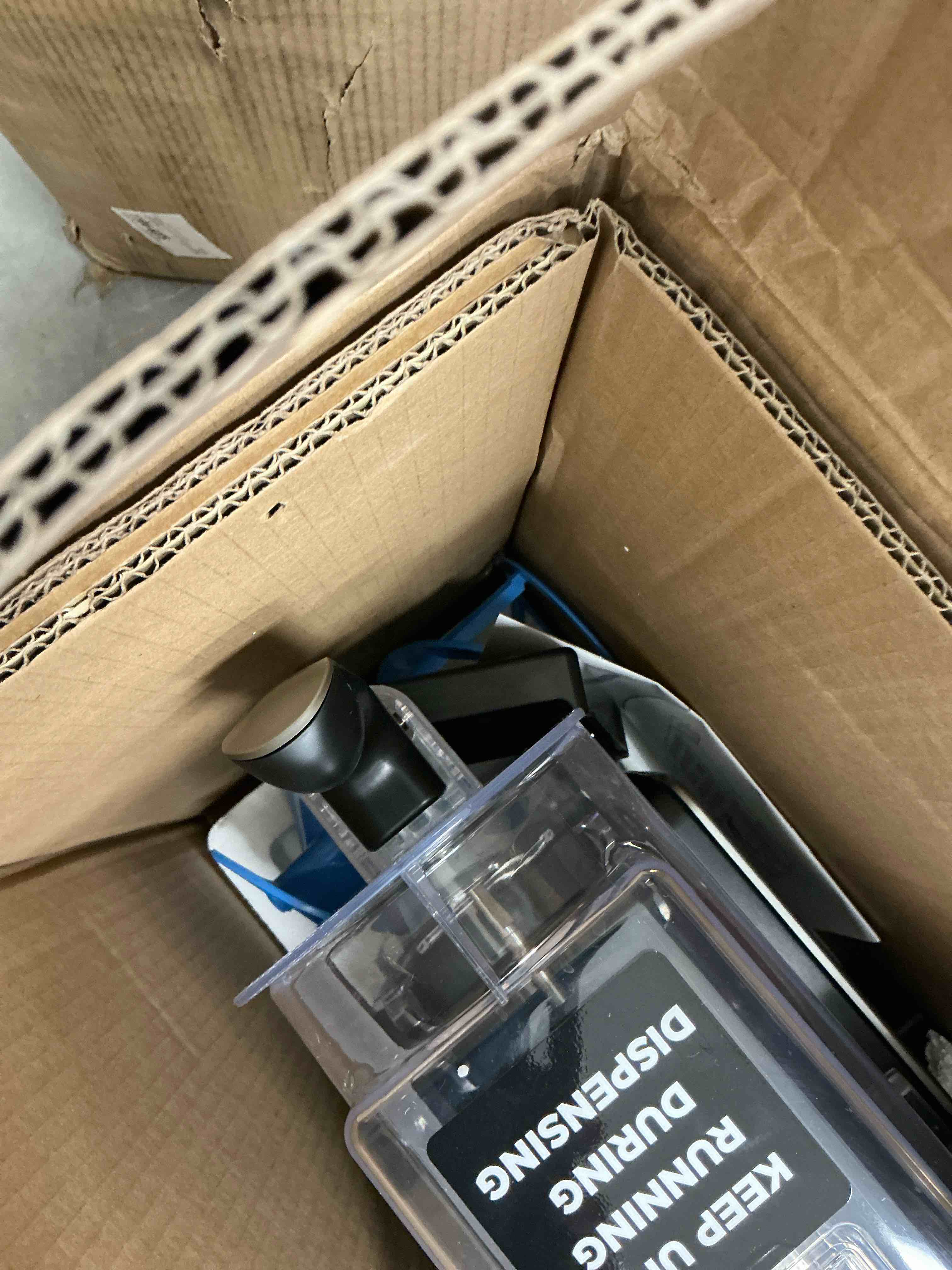 https://s3.amazonaws.com/lotting-images-prod/EmanualPiazza/TEA4159451_1782233807286.jpeg