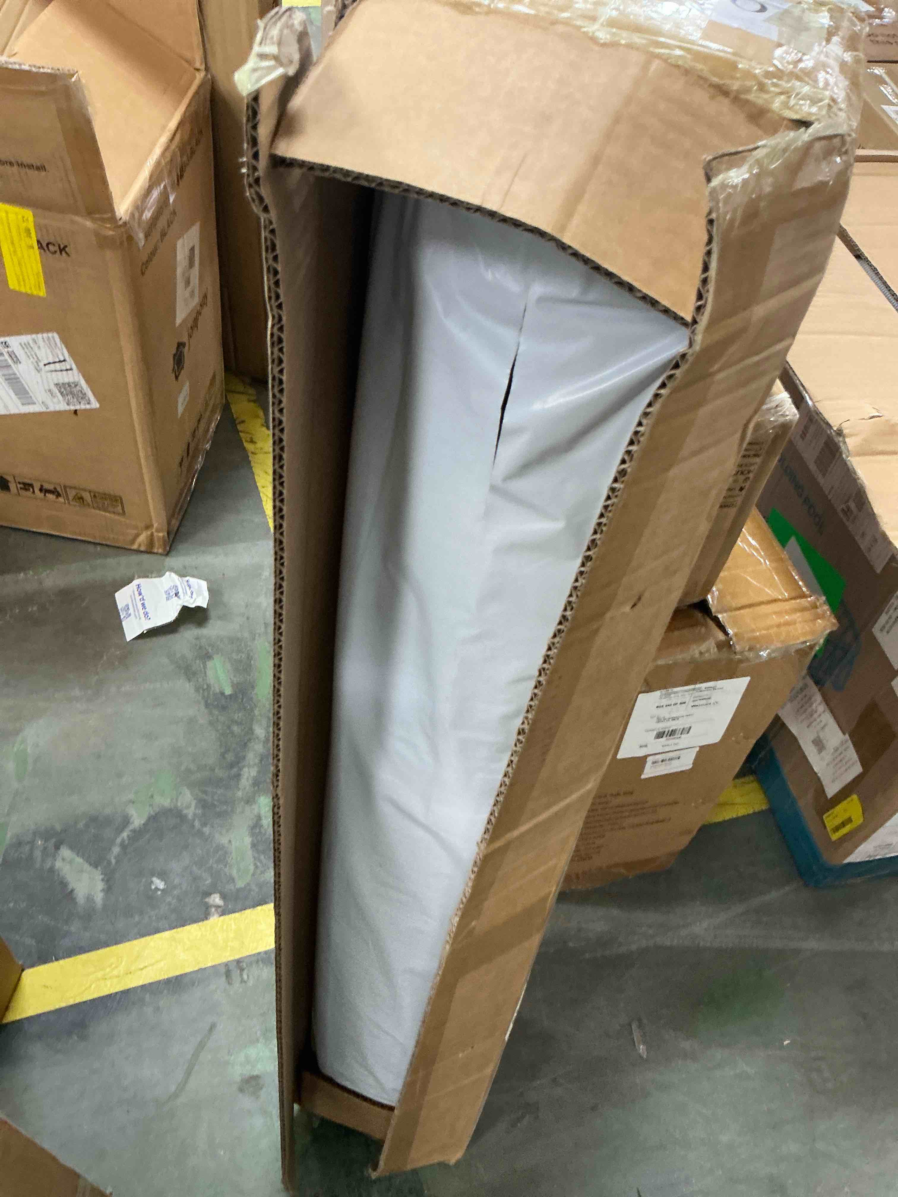 https://s3.amazonaws.com/lotting-images-prod/EmanualPiazza/TEA4160042_1783524854259.jpeg