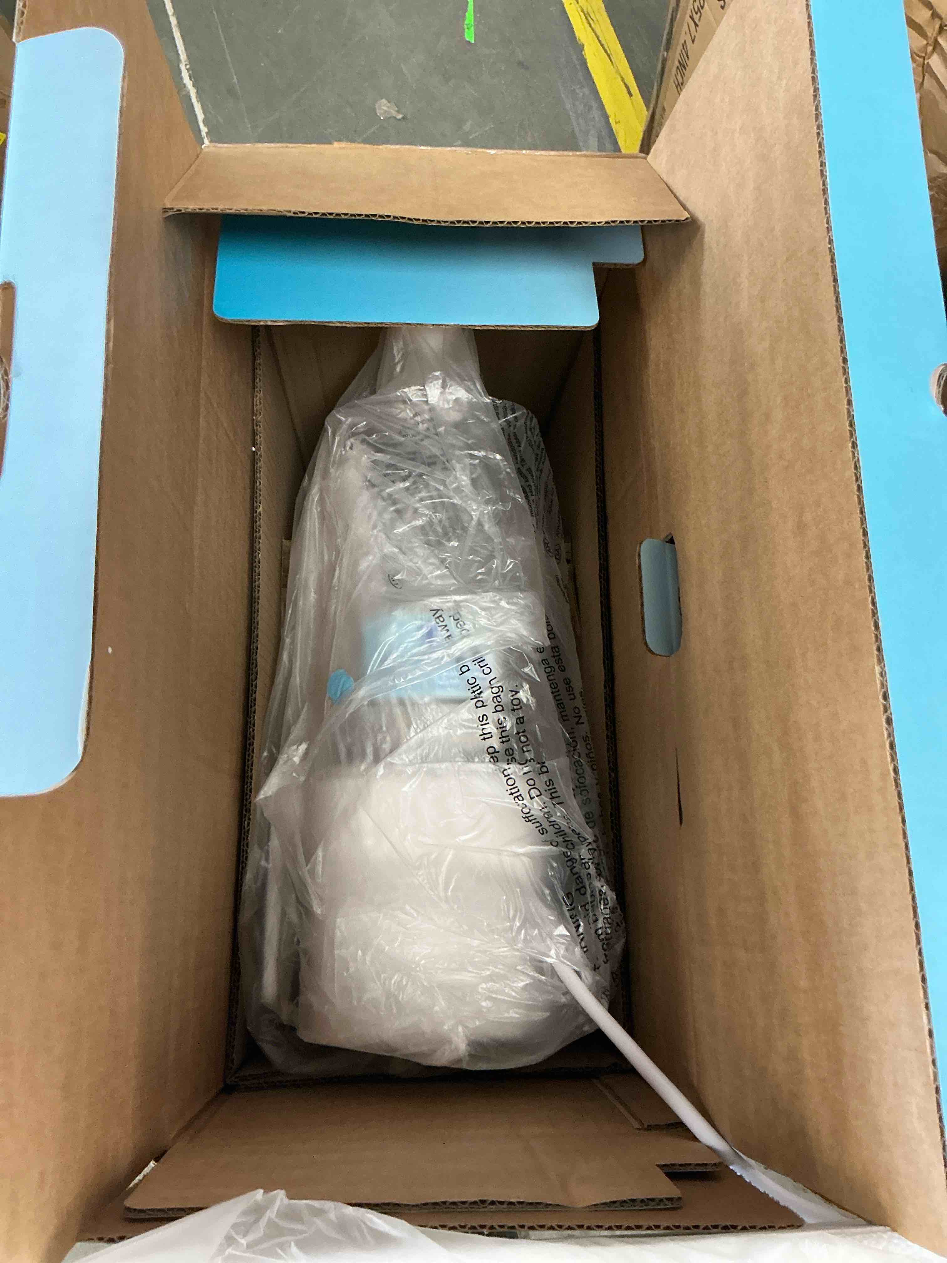 https://s3.amazonaws.com/lotting-images-prod/EmanualPiazza/TEA4160062_1783612958396.jpeg