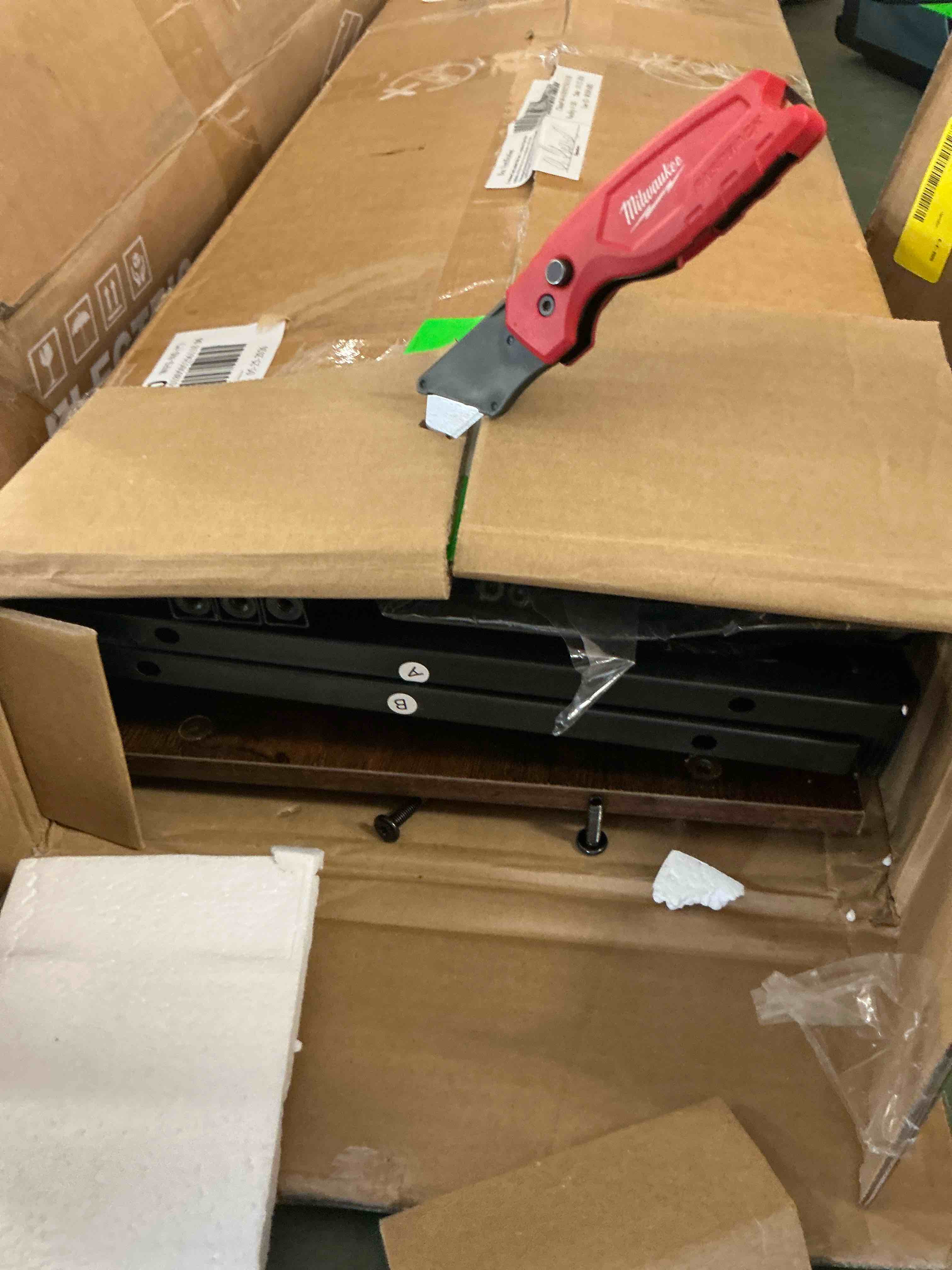 https://s3.amazonaws.com/lotting-images-prod/EmanualPiazza/TEA4160068_1783614042636.jpeg