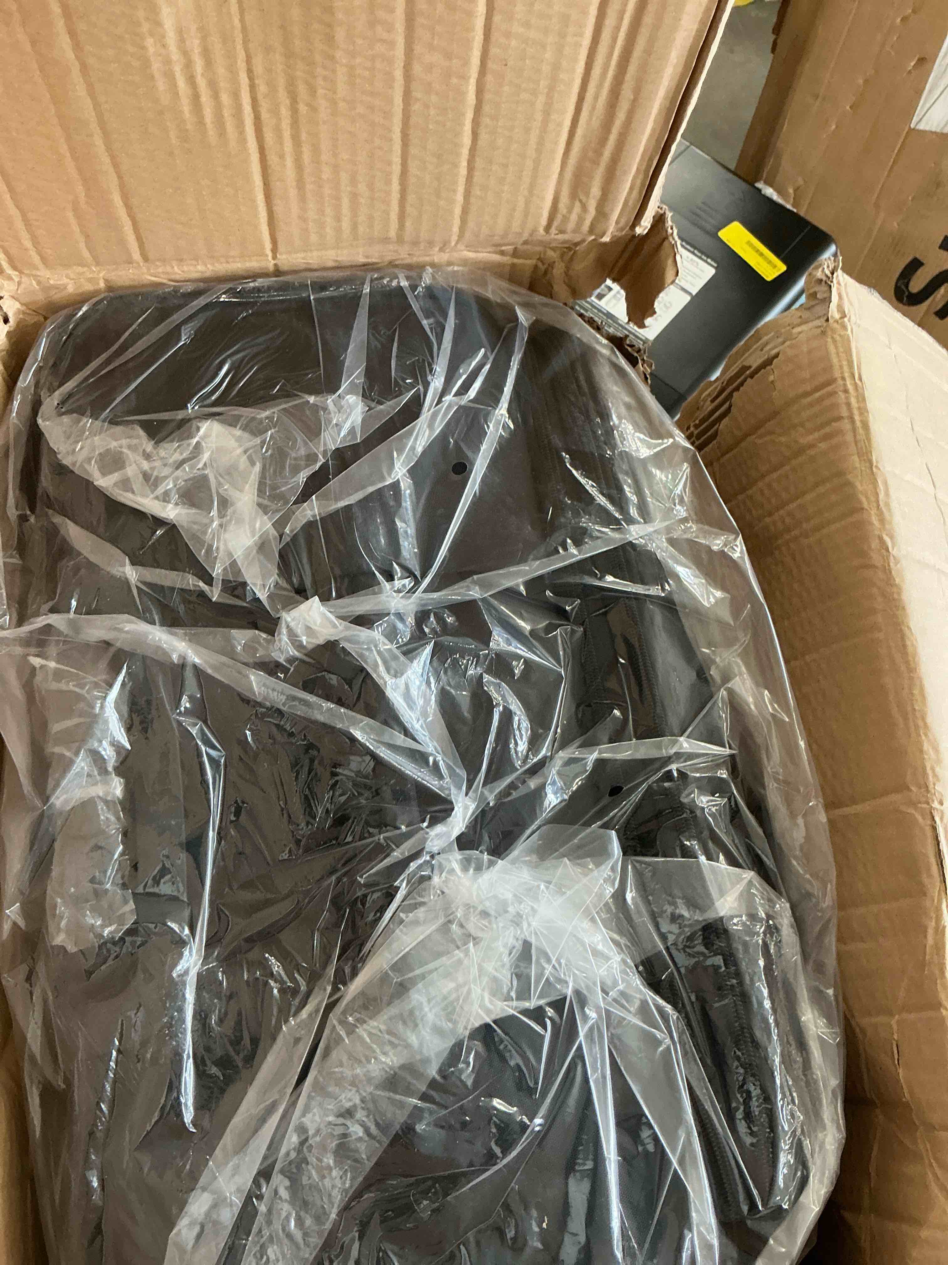 https://s3.amazonaws.com/lotting-images-prod/EmanualPiazza/TEA4160069_1783614205312.jpeg