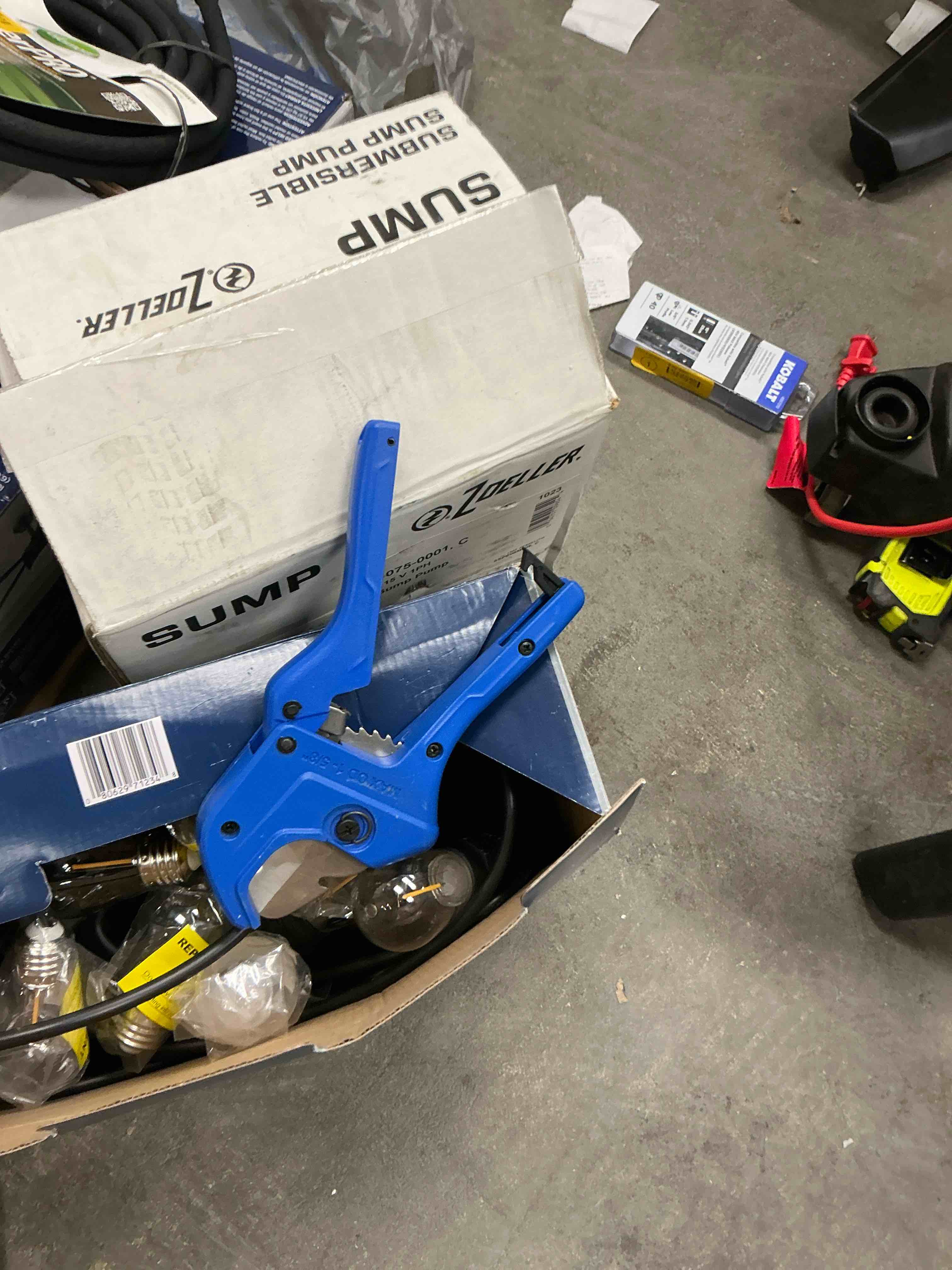 Condition photo showing Good Condition for kobalt 1-5/8-in pvc cutter