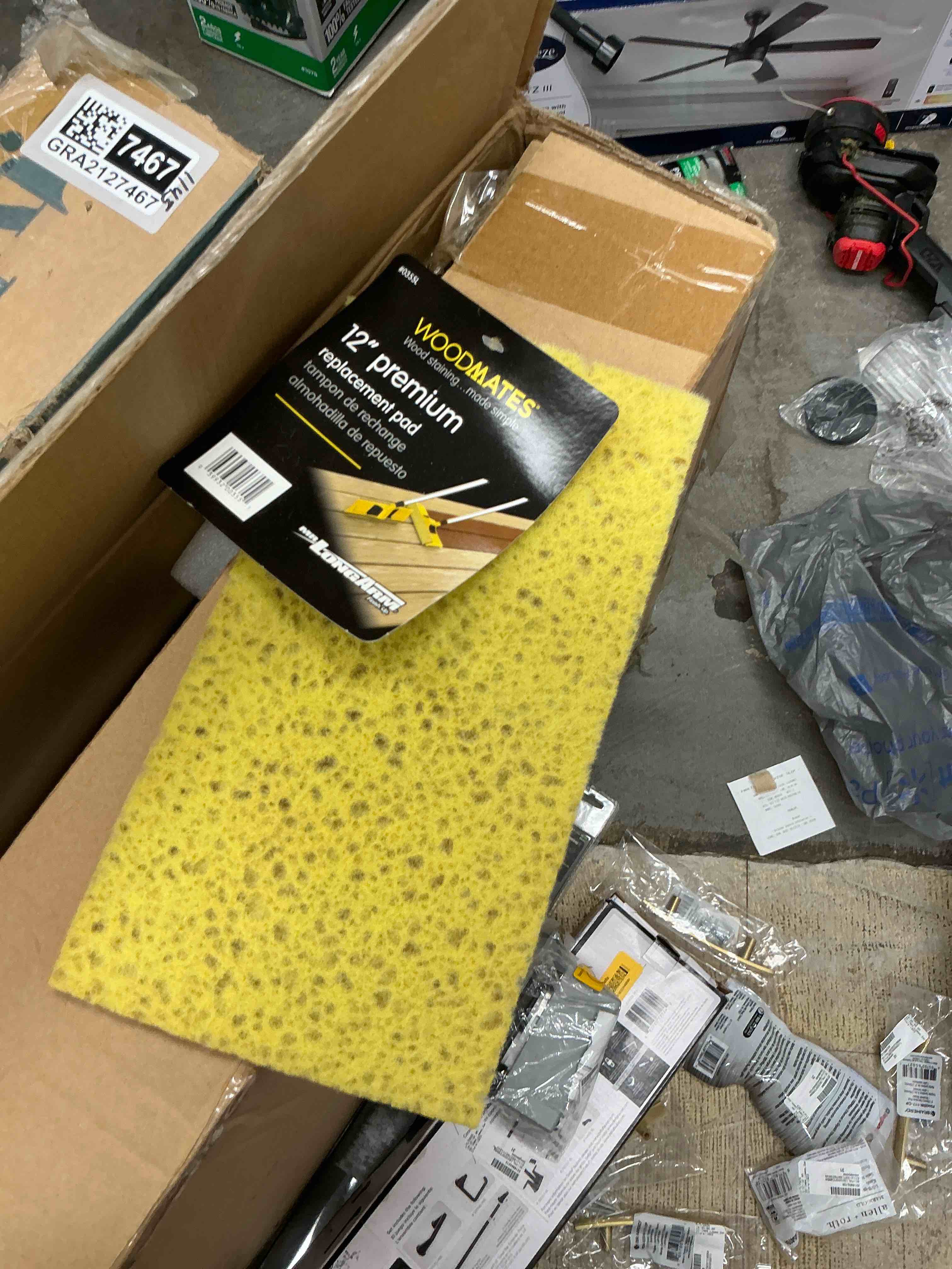 Condition photo showing Good Condition for mr. longarm 0355 woodmates 12-inch premier stain applicator replacement pad