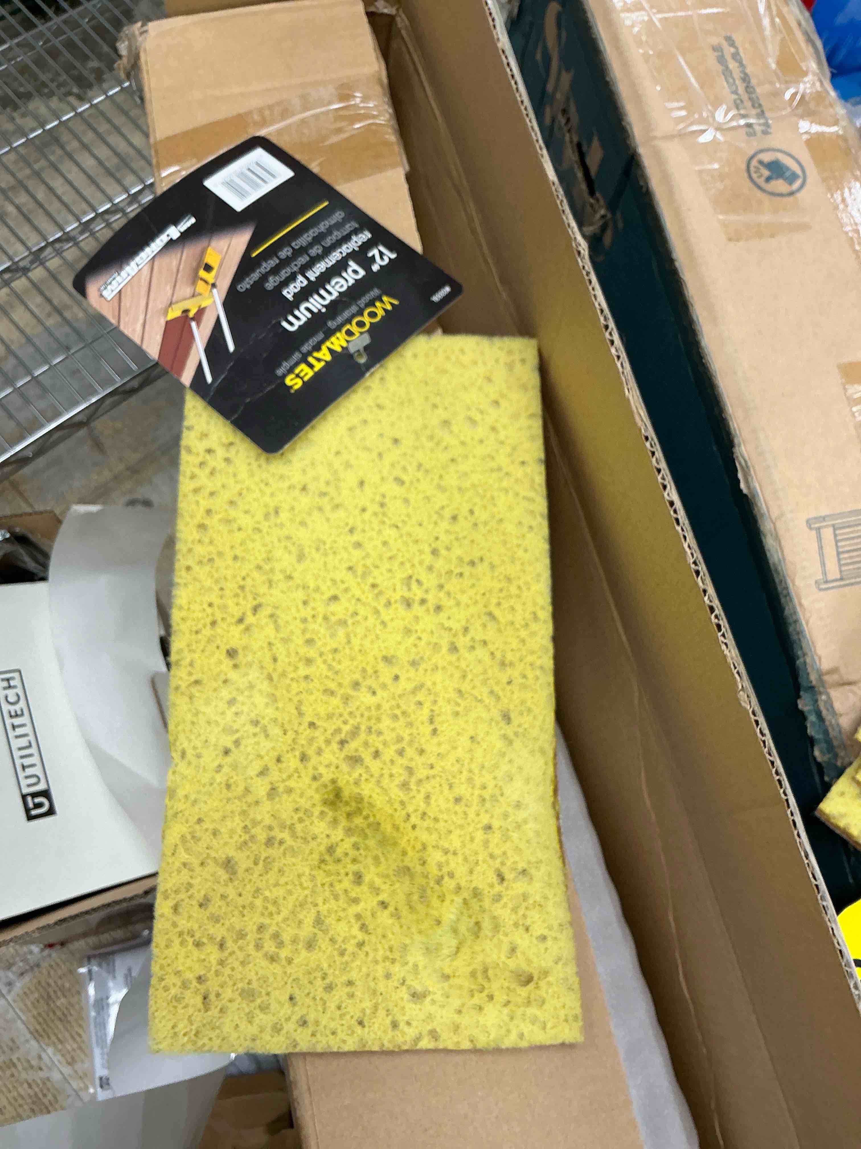 Condition photo showing Good Condition for mr. longarm 0355 woodmates 12-inch premier stain applicator replacement pad
