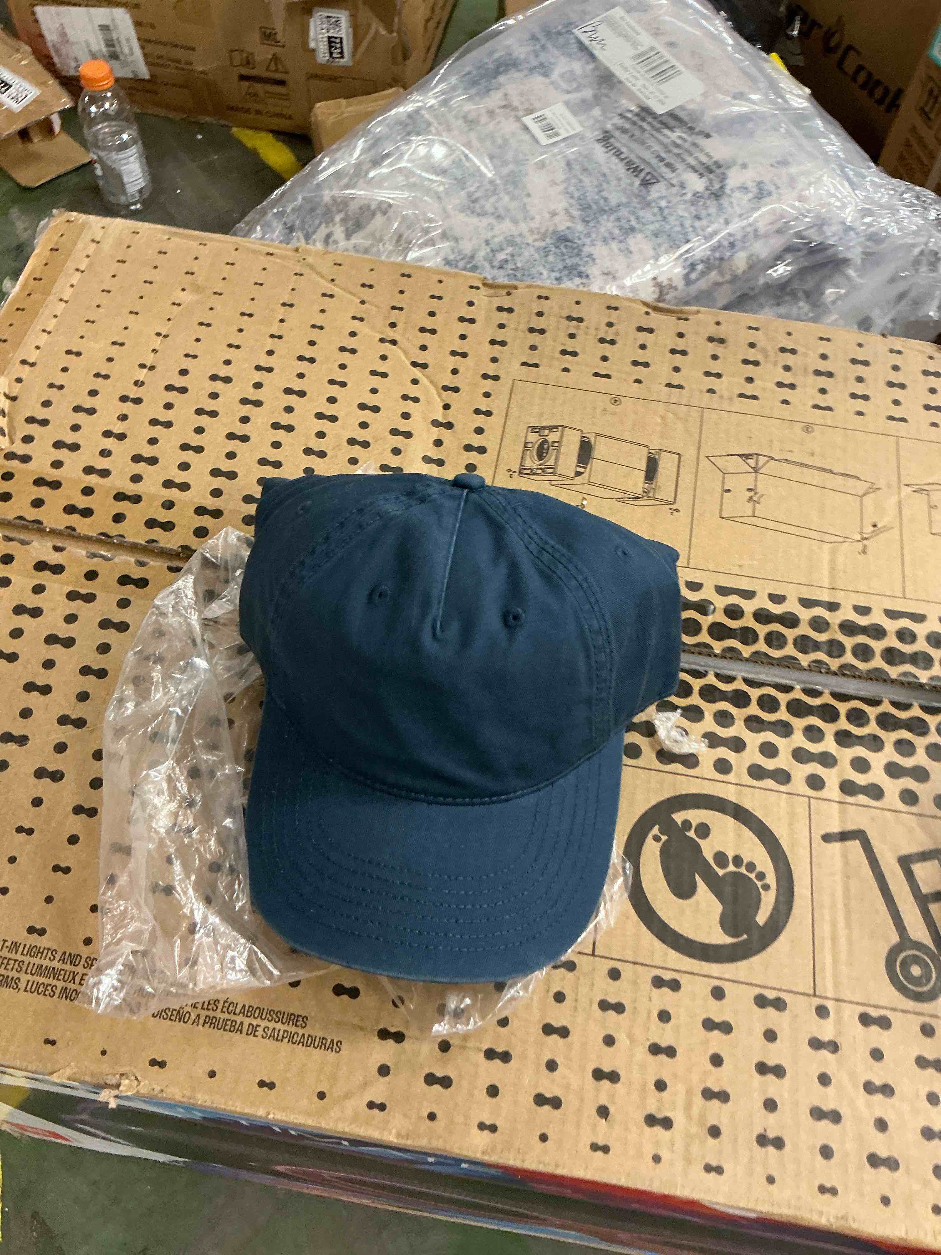 Condition photo showing Good Condition for contrast low-profile cap 176 - men women plain cotton hat - blue 5 pcs