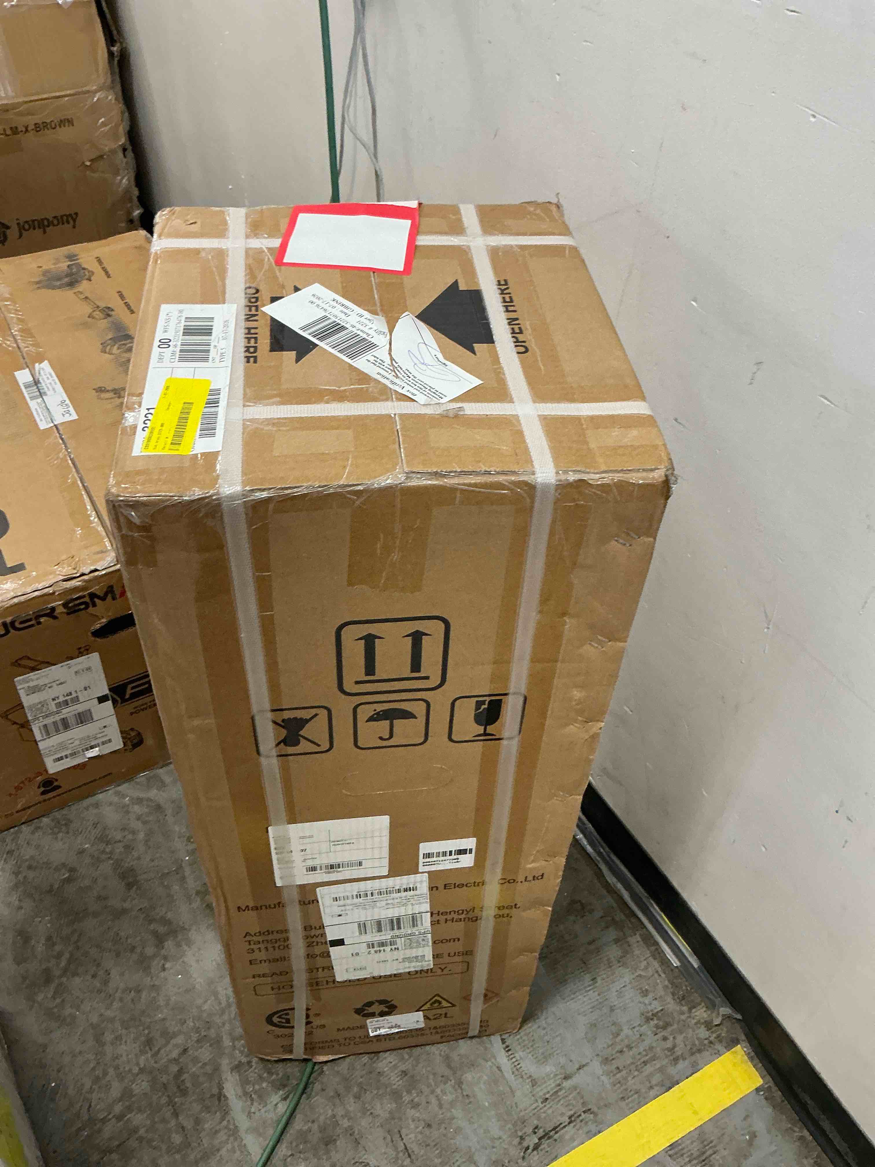 Condition photo showing New/Like New for 8000 btu portable air conditioner for rooms up to 350 sq.ft, 6-in-1 portable ac unit with cooling, dehumidifier & fan, quiet sleep mode, remote control, 24h timer for bedroom, apartment & office