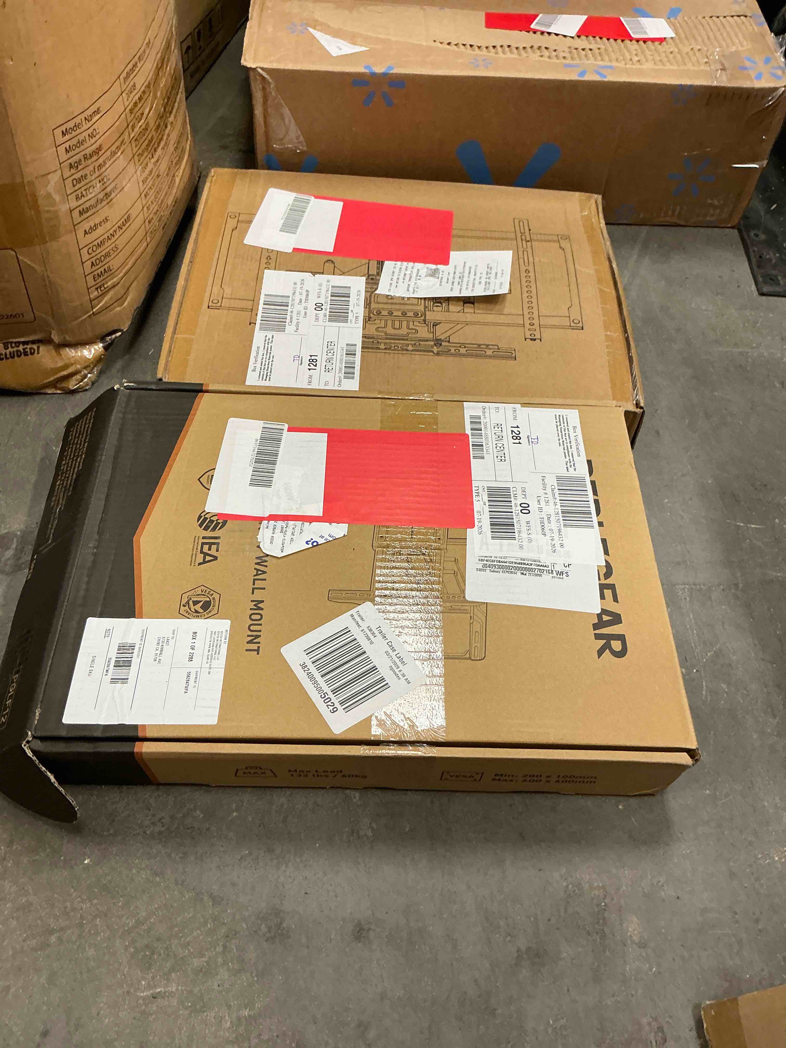 Condition photo showing New/Like New for mount pro heavy duty ultra-slim full motion tv wall mount for most 37-90 inch tvs up to 132lbs, max vesa 600x400mm, six-arm bearing smooth swivel tv mount