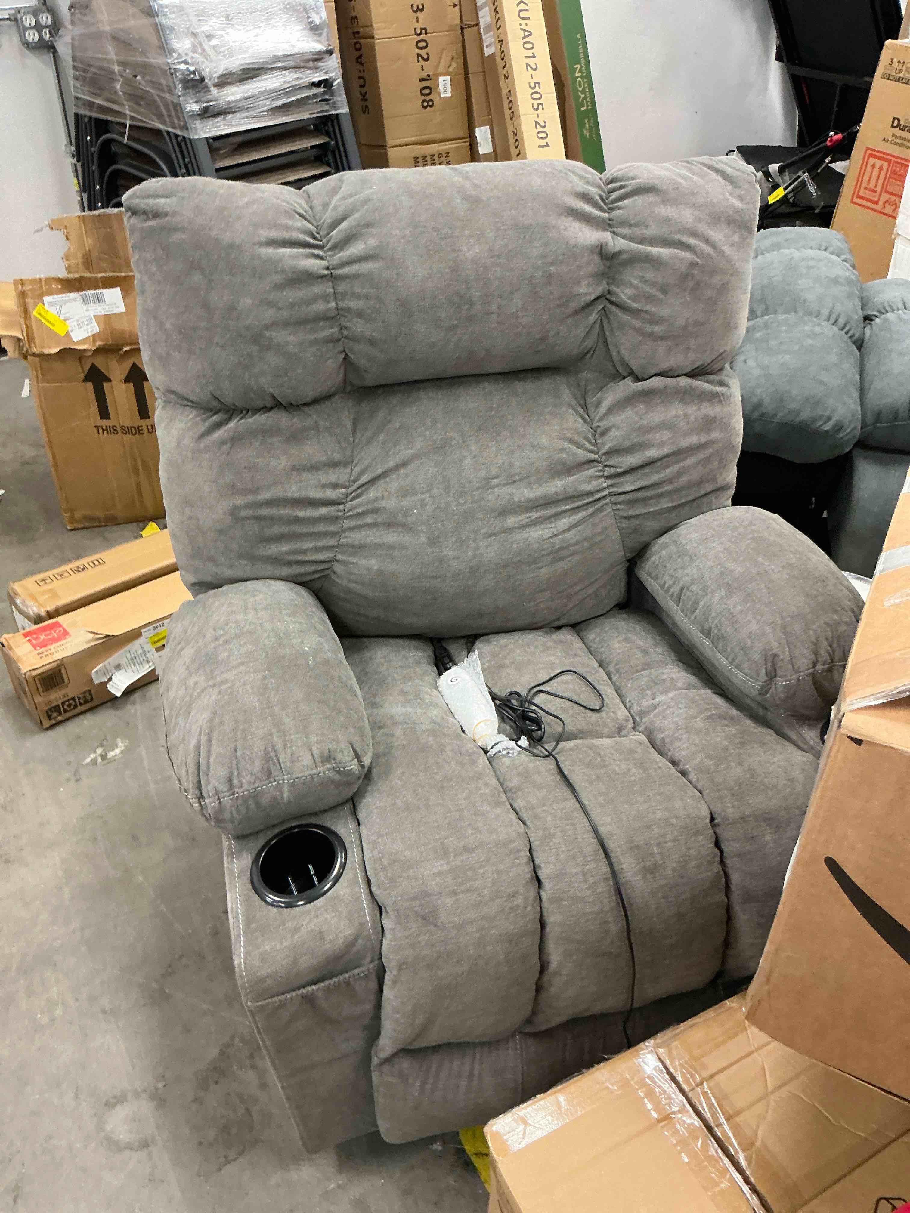 Condition photo showing Good Condition for jonpony power lift recliner chair recliners for elderly with heat and massage recliner chair for living room with infinite position and side pocket,usb charge port,grey