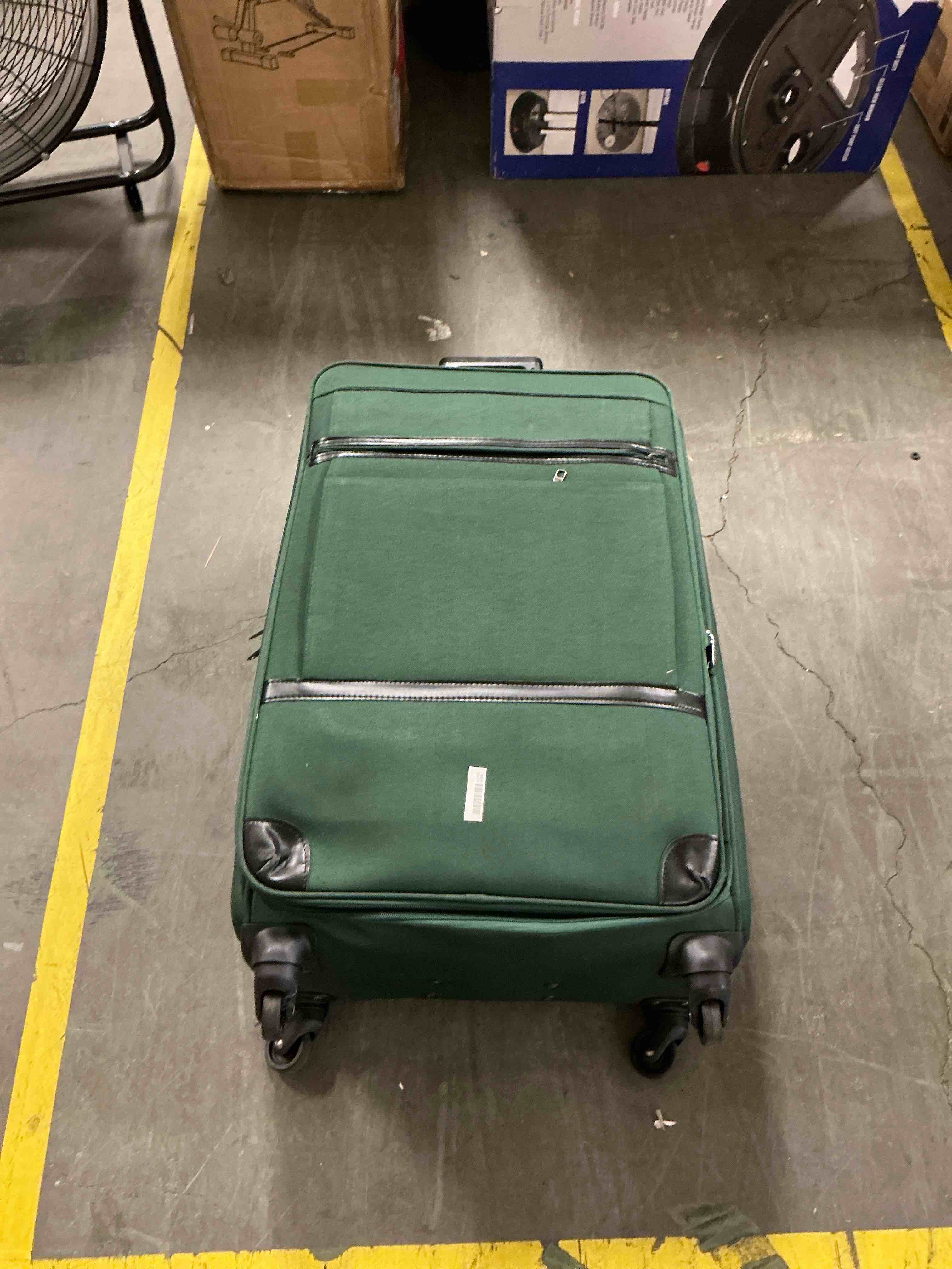 Condition photo showing Good Condition for ktaxon 3-piece softside luggage set with 8 set pcaking cube tsa lock, 360° spinner wheels green