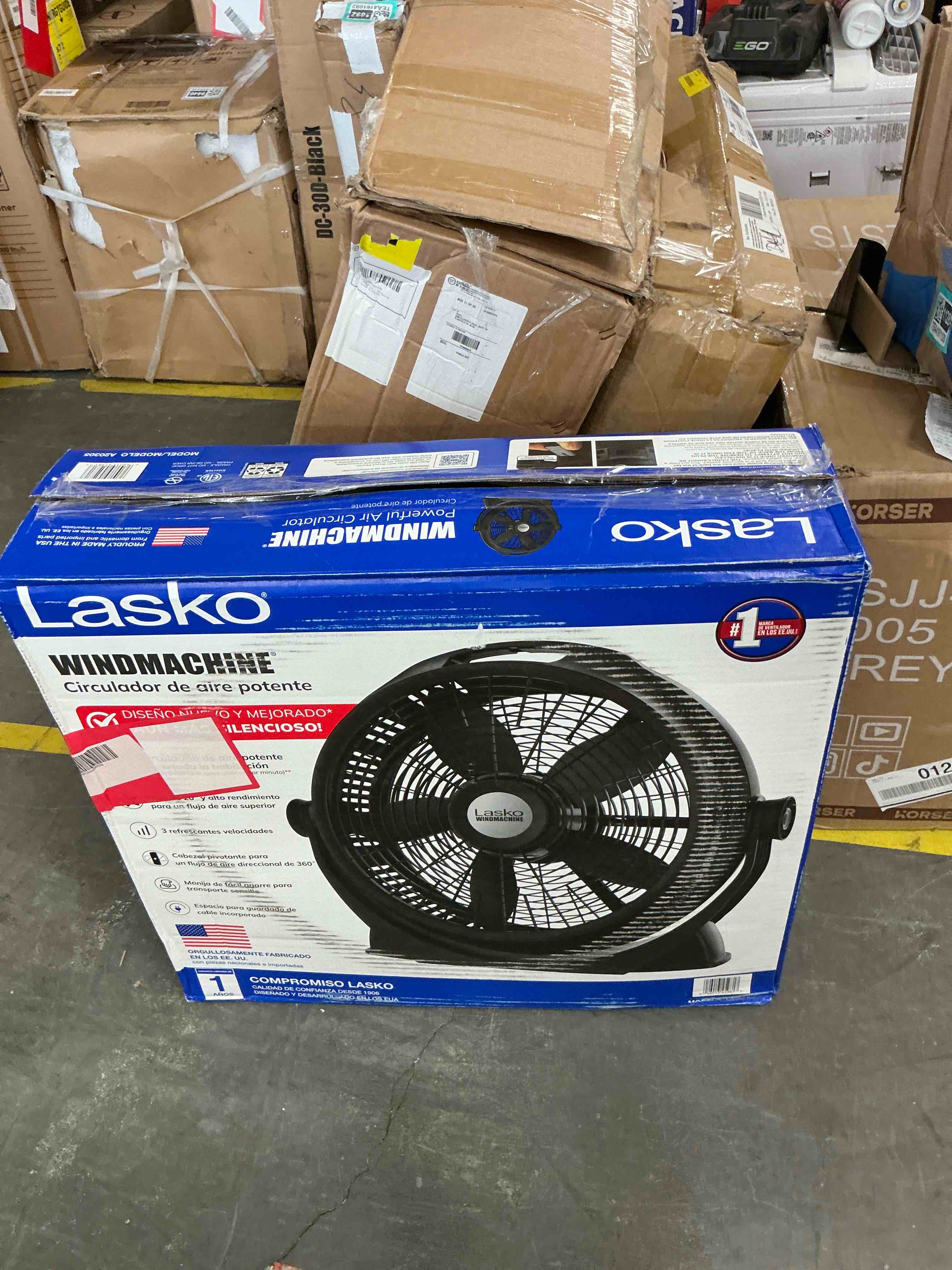 Condition photo showing Good Condition for lasko windmachine 20 large floor fan with pivoting head for whole room cooling portable indoor 3-speed air circulator black a20305