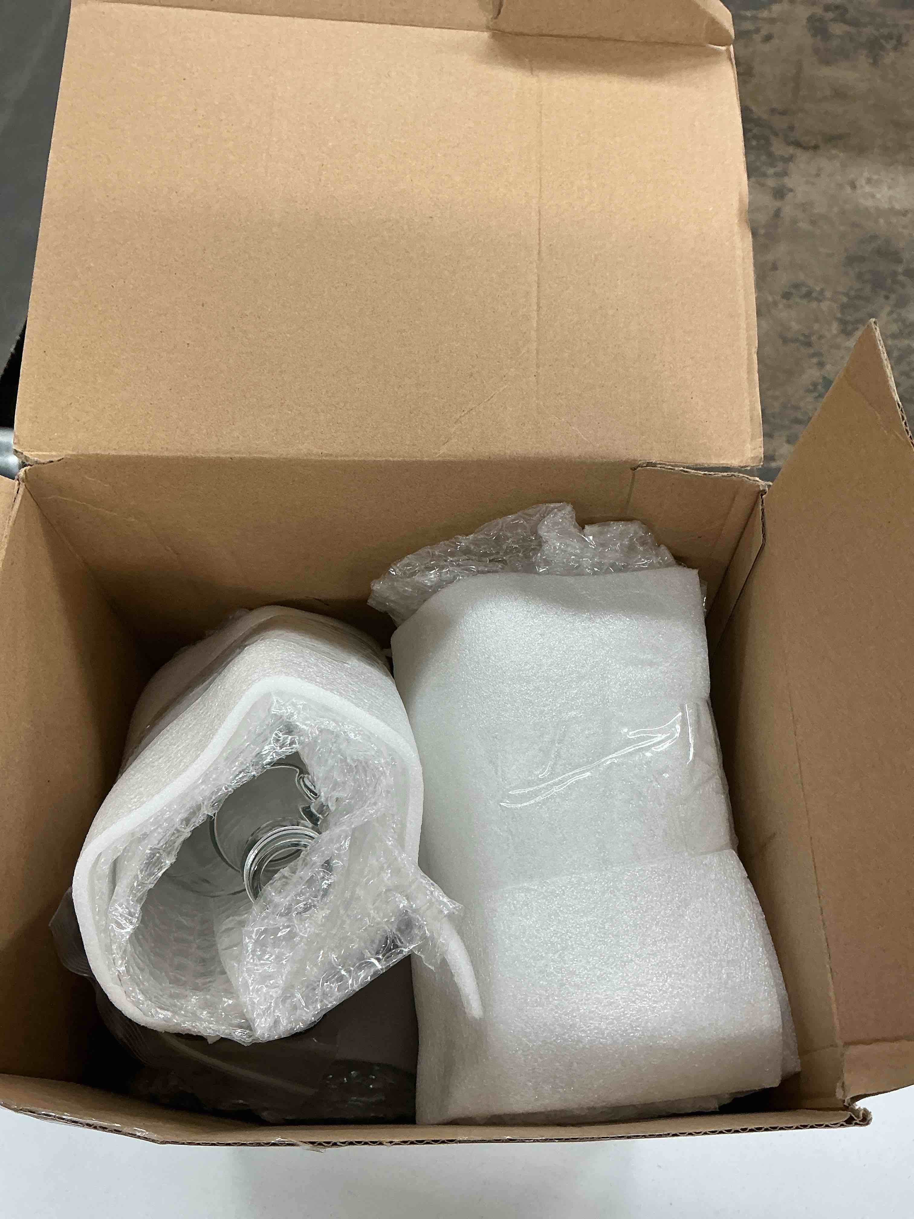 https://s3.amazonaws.com/lotting-images-prod/EmanualPiazza/TEA5001176_1781618209674.jpeg