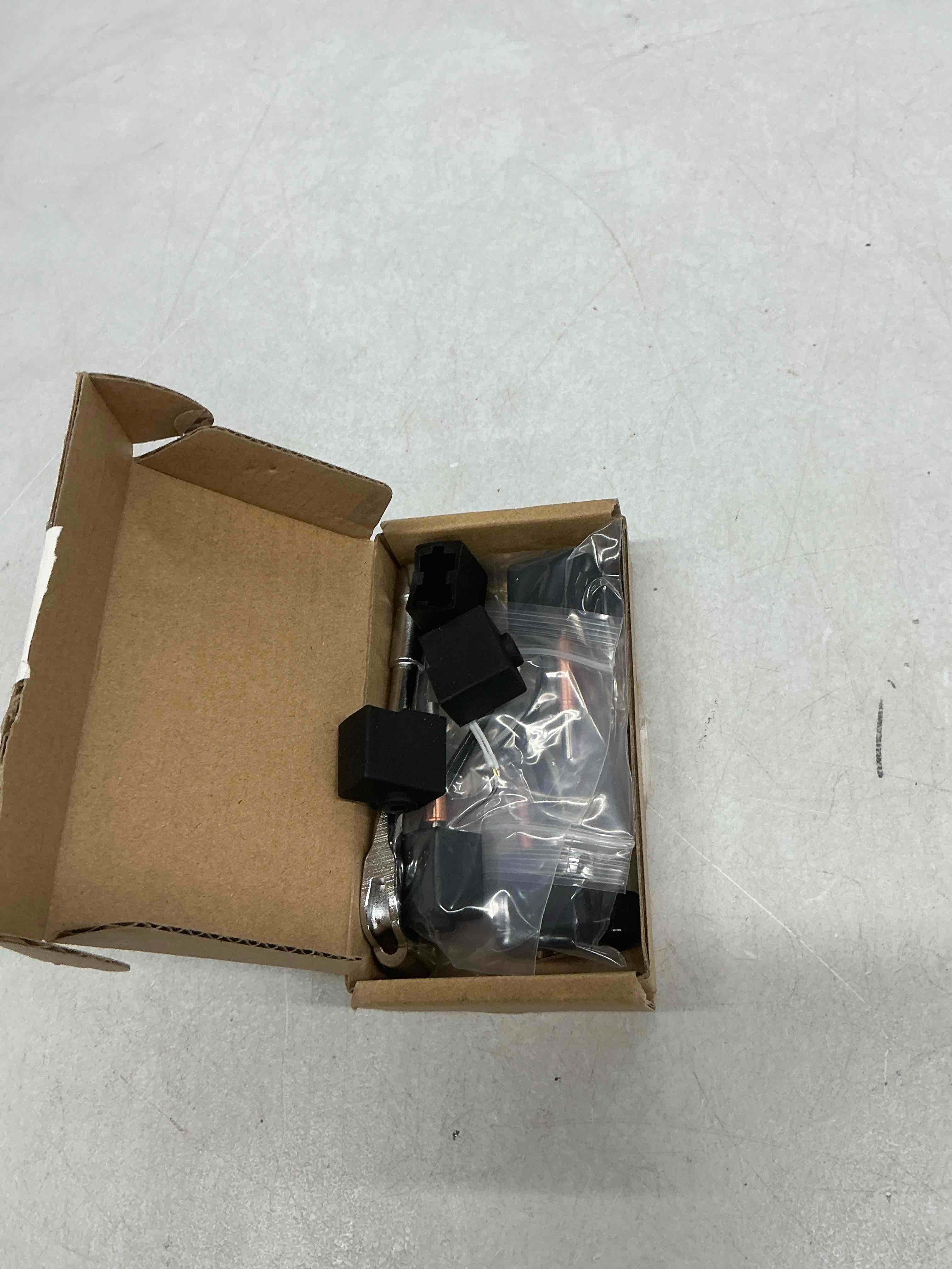 https://s3.amazonaws.com/lotting-images-prod/EmanualPiazza/TEA5002313_1778077572925.jpeg