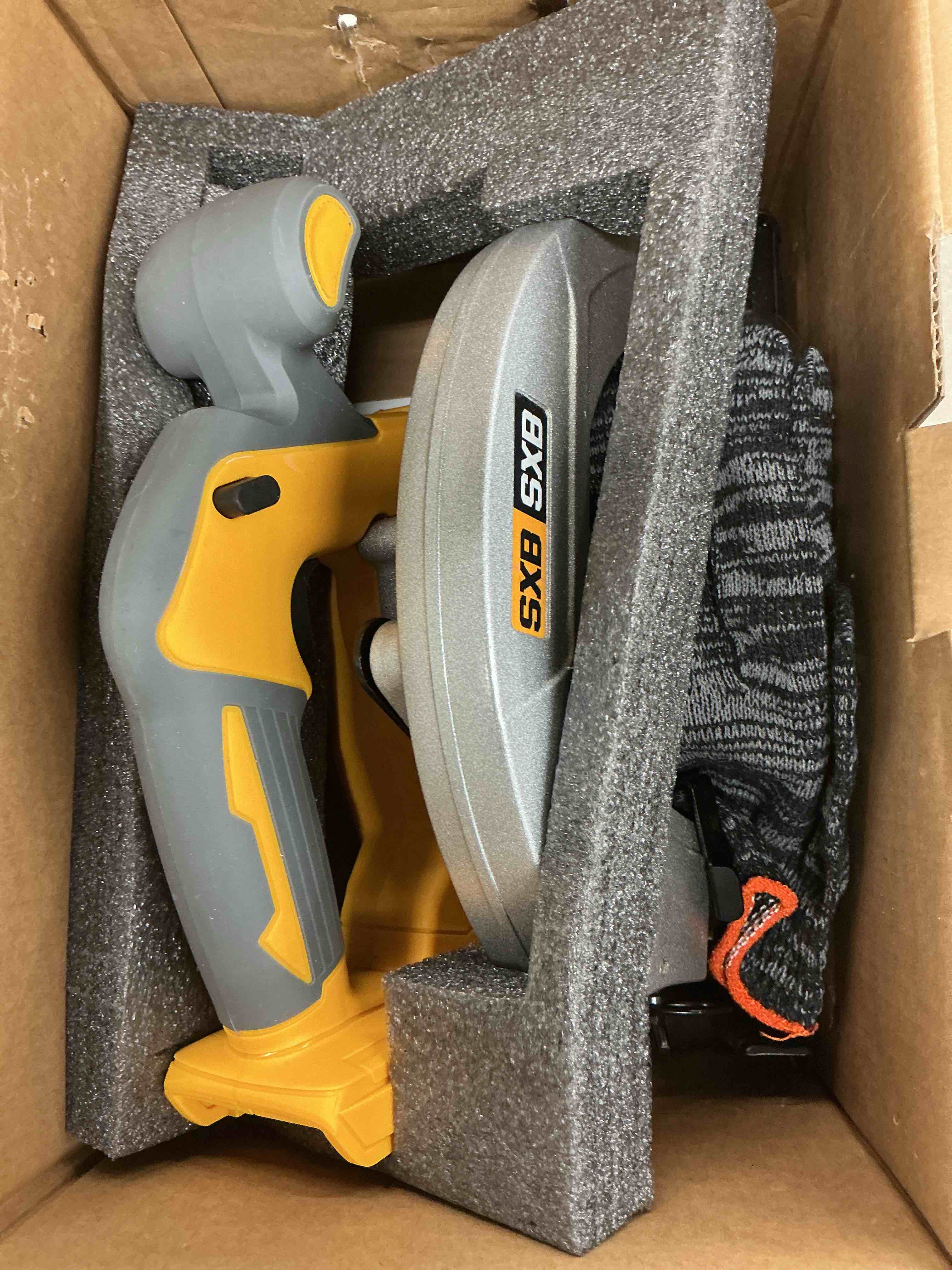 https://s3.amazonaws.com/lotting-images-prod/EmanualPiazza/TEA5006369_1777995025529.jpeg