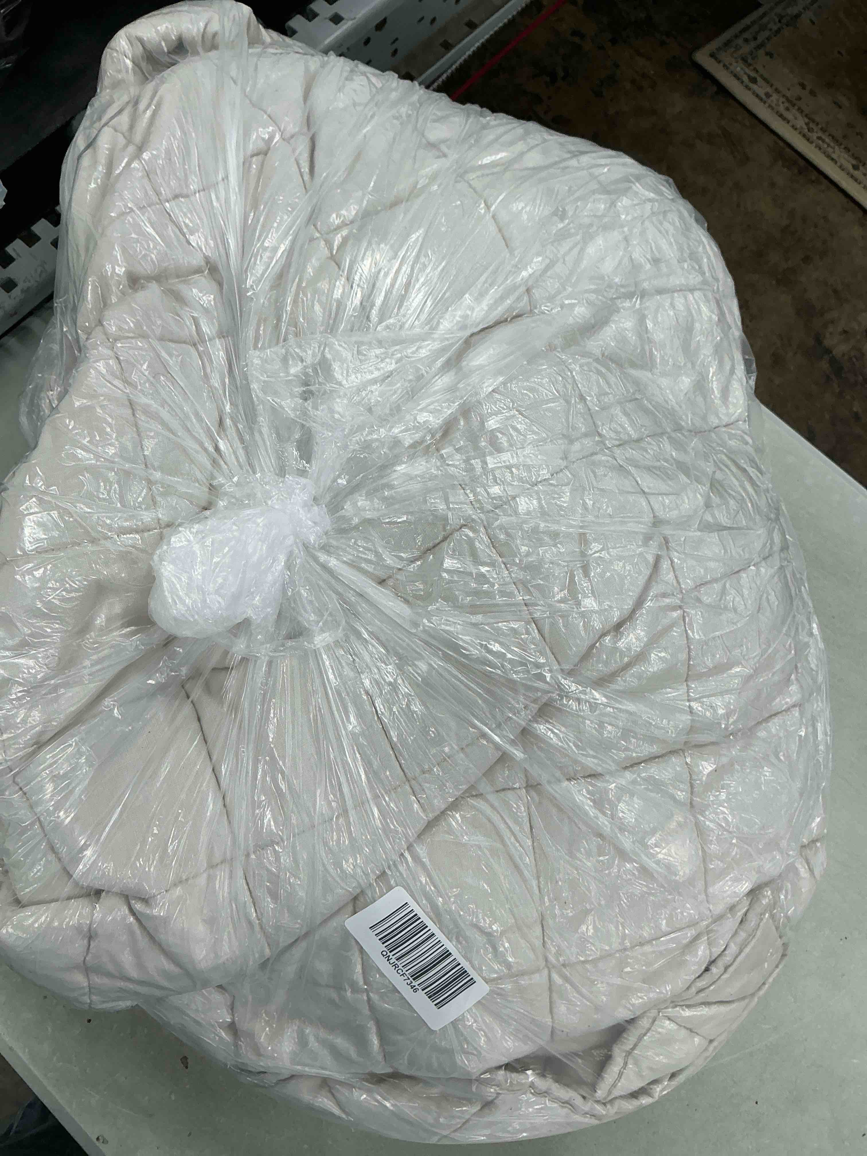 Condition photo showing Good Condition for quince european linen box quilt, king/cal king, sand