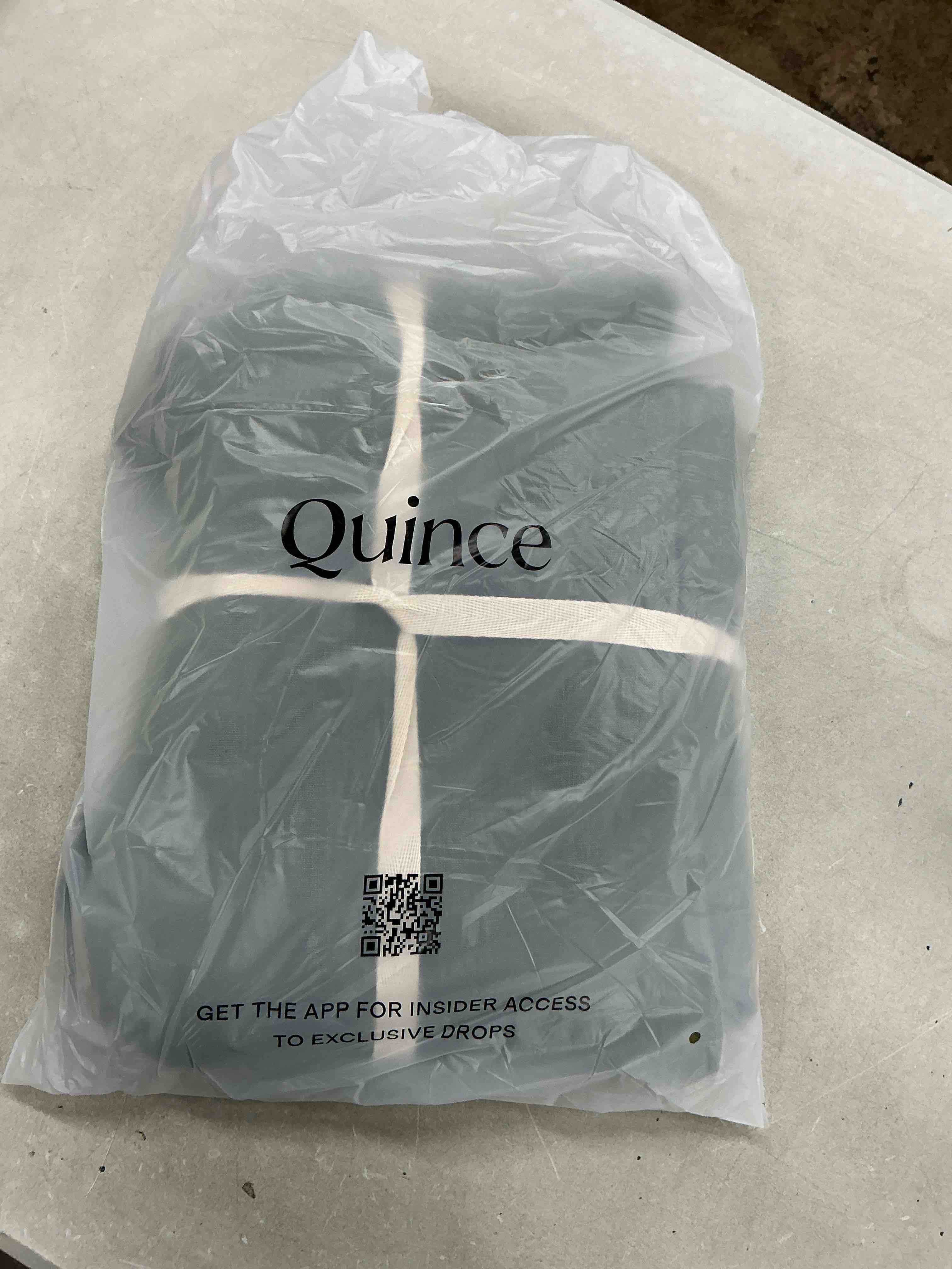 Condition photo showing New/Like New for quince european linen fringe tablecloth, one size, olive