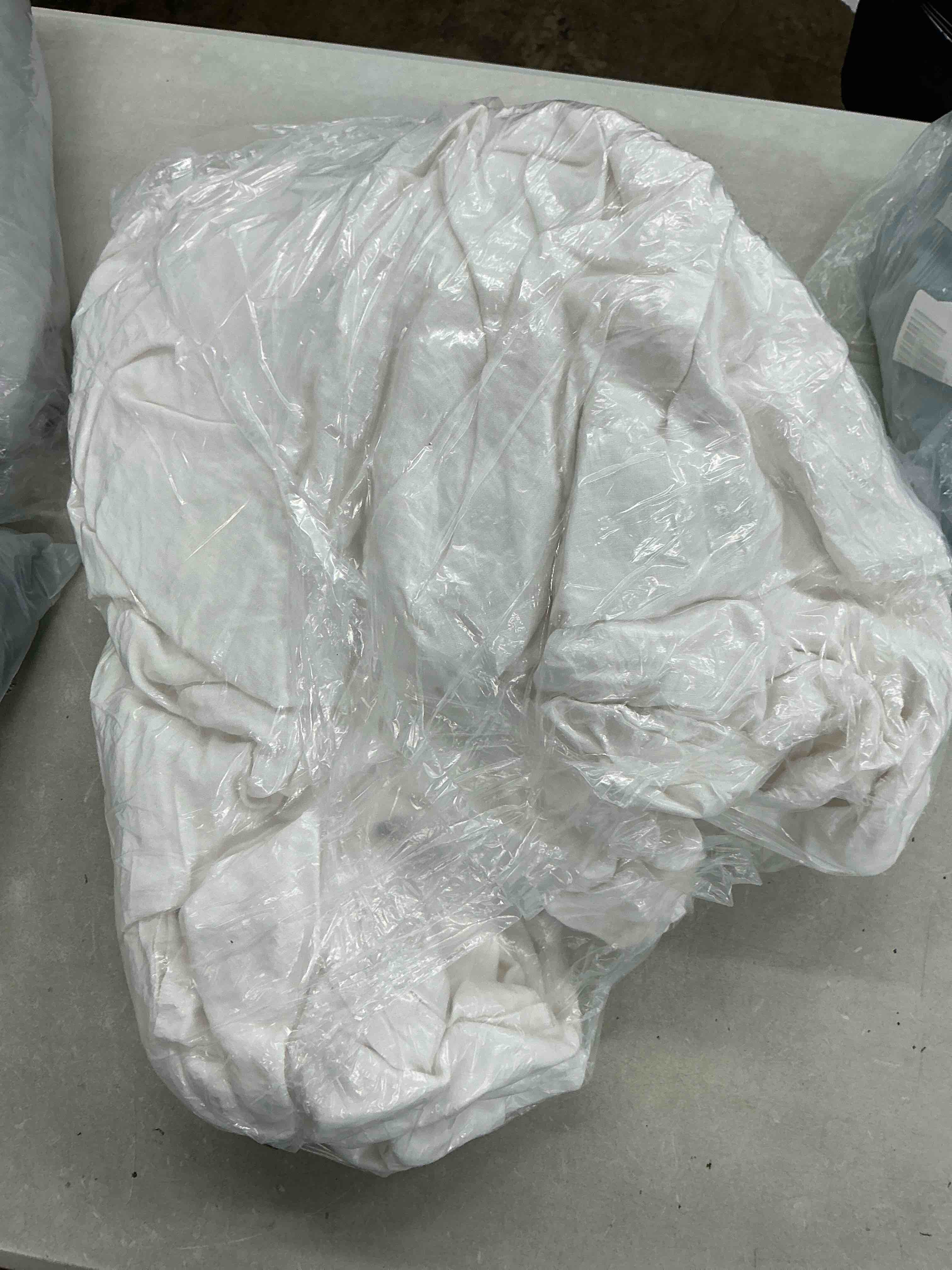 Condition photo showing Good Condition for quince european linen deluxe bedding bundle, king, white
