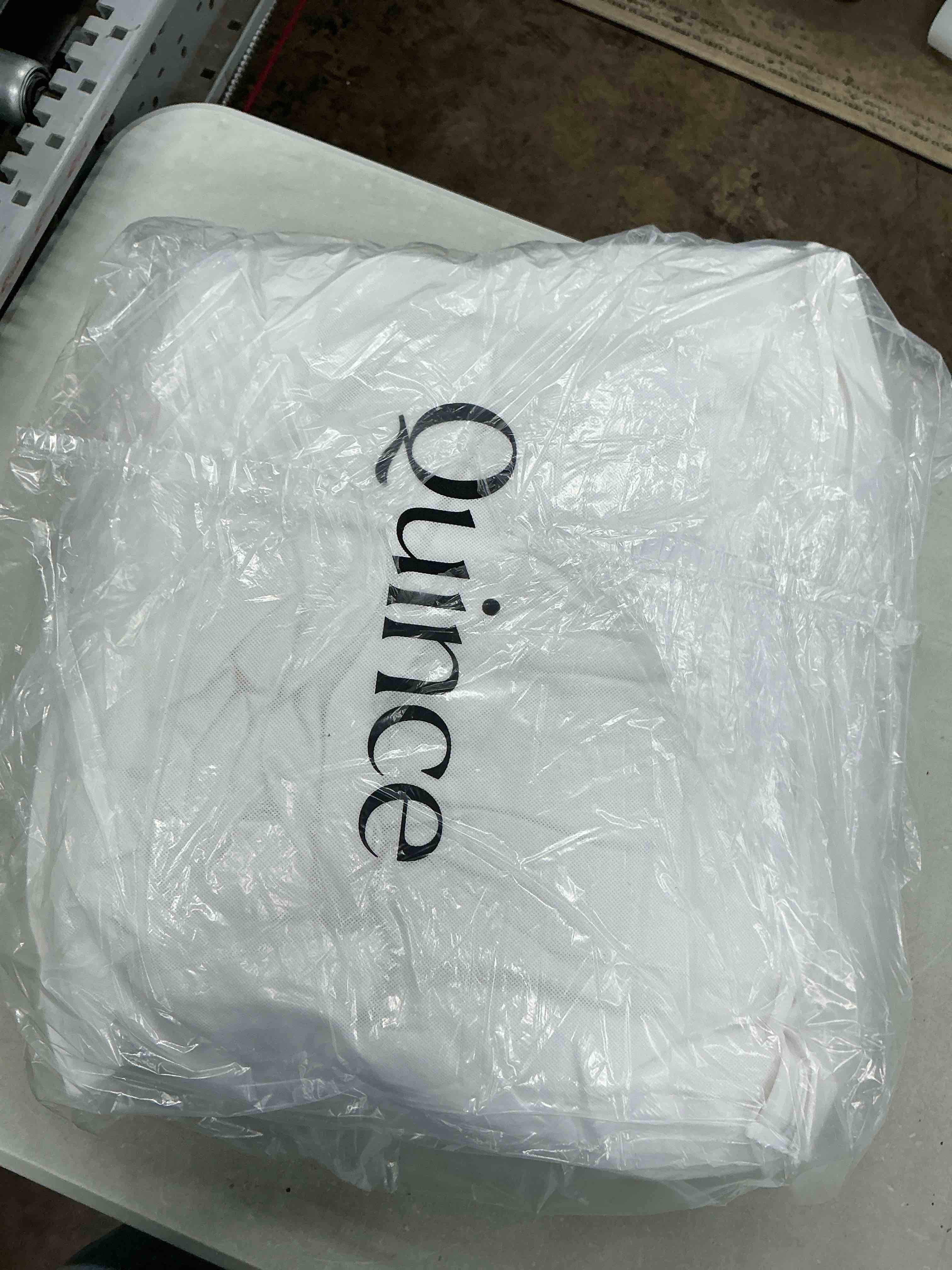 Condition photo showing Good Condition for quince luxe goose down comforter, full/queen, white