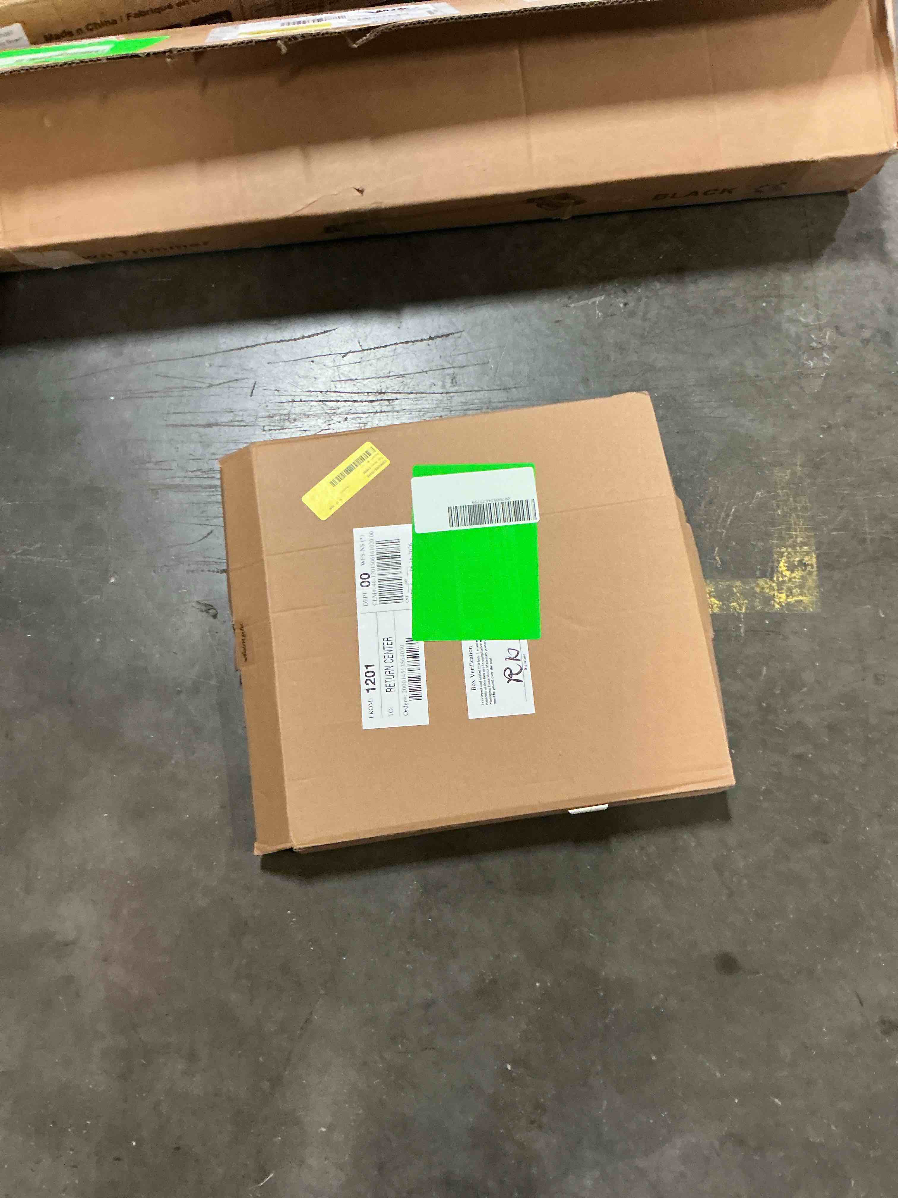 https://s3.amazonaws.com/lotting-images-prod/EmanualPiazza/TEA5015069_1783459006601.jpeg