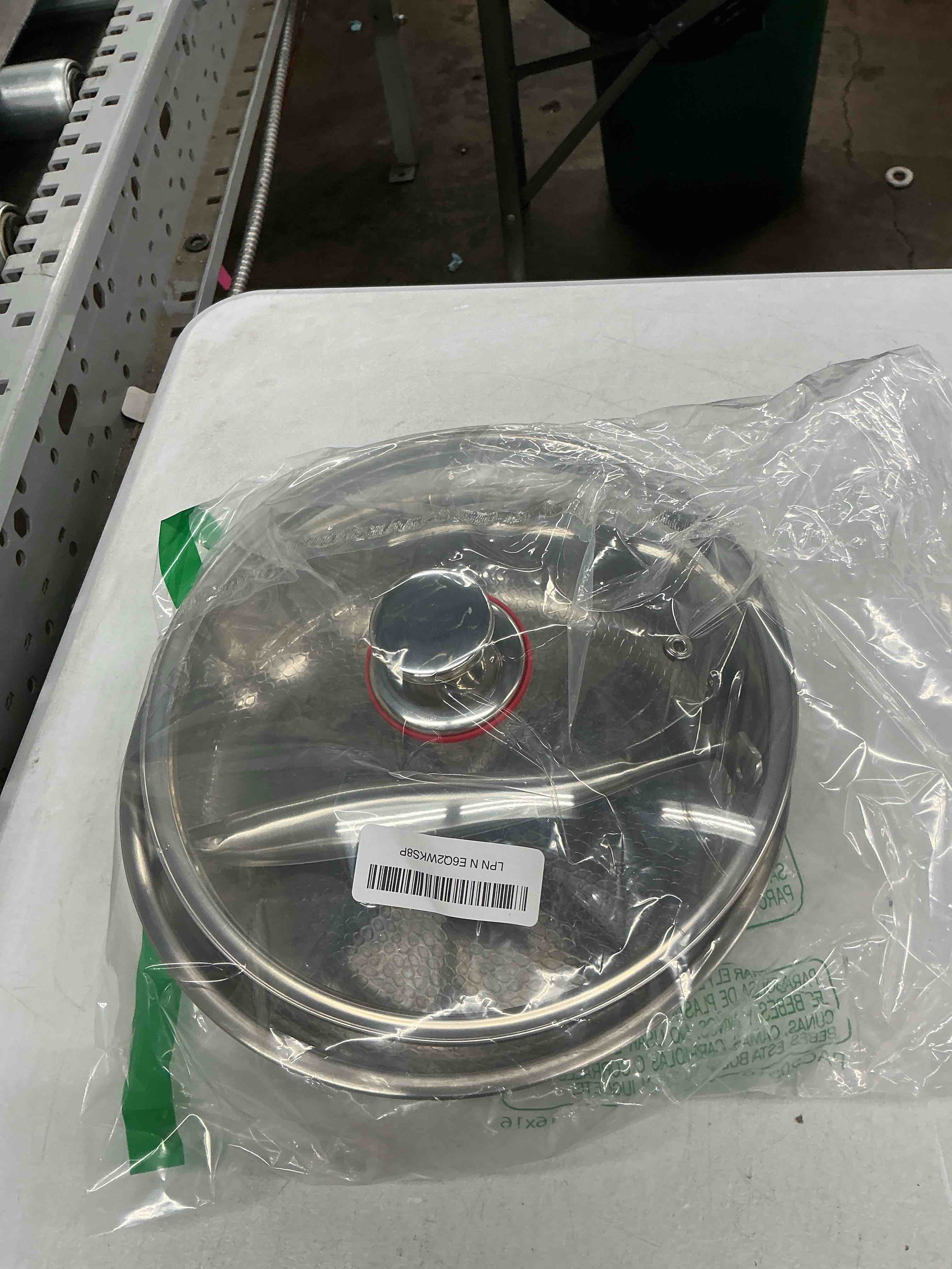 Condition photo showing Good Condition for titanium pan for cooking - titanium alloy, no coating titanium cookware frying pan hammered pans safe durable scratch-resistant compatible with all cooktops (10.23in)