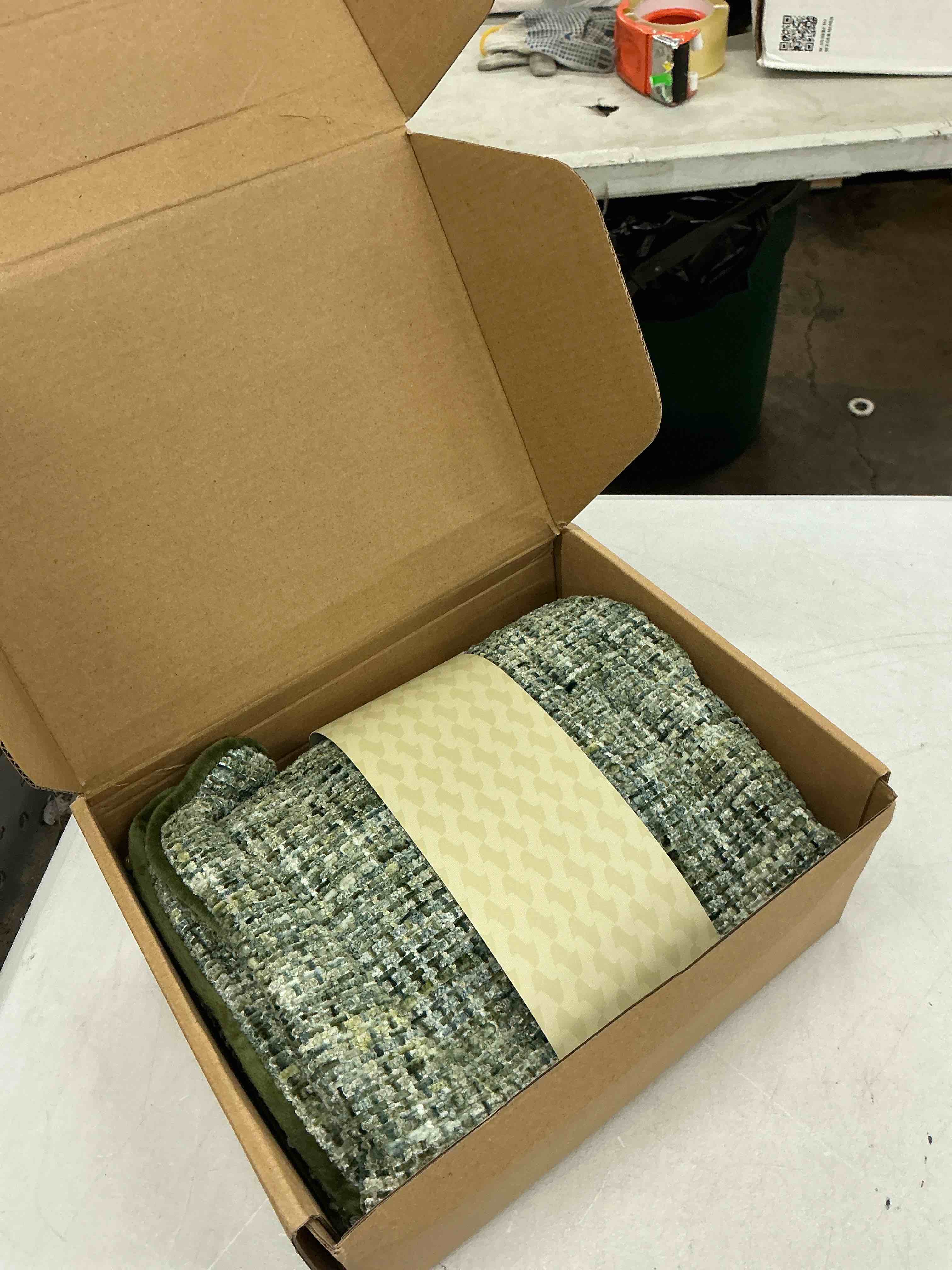 Condition photo showing New/Like New for a moment dark green 4 pack throw pillow covers - chenille & velvet set with piping, farmhouse textured design cushion cases for couch sofa bed (18x18 inch, no insert) dark green 18" x 18" (pack of 4)