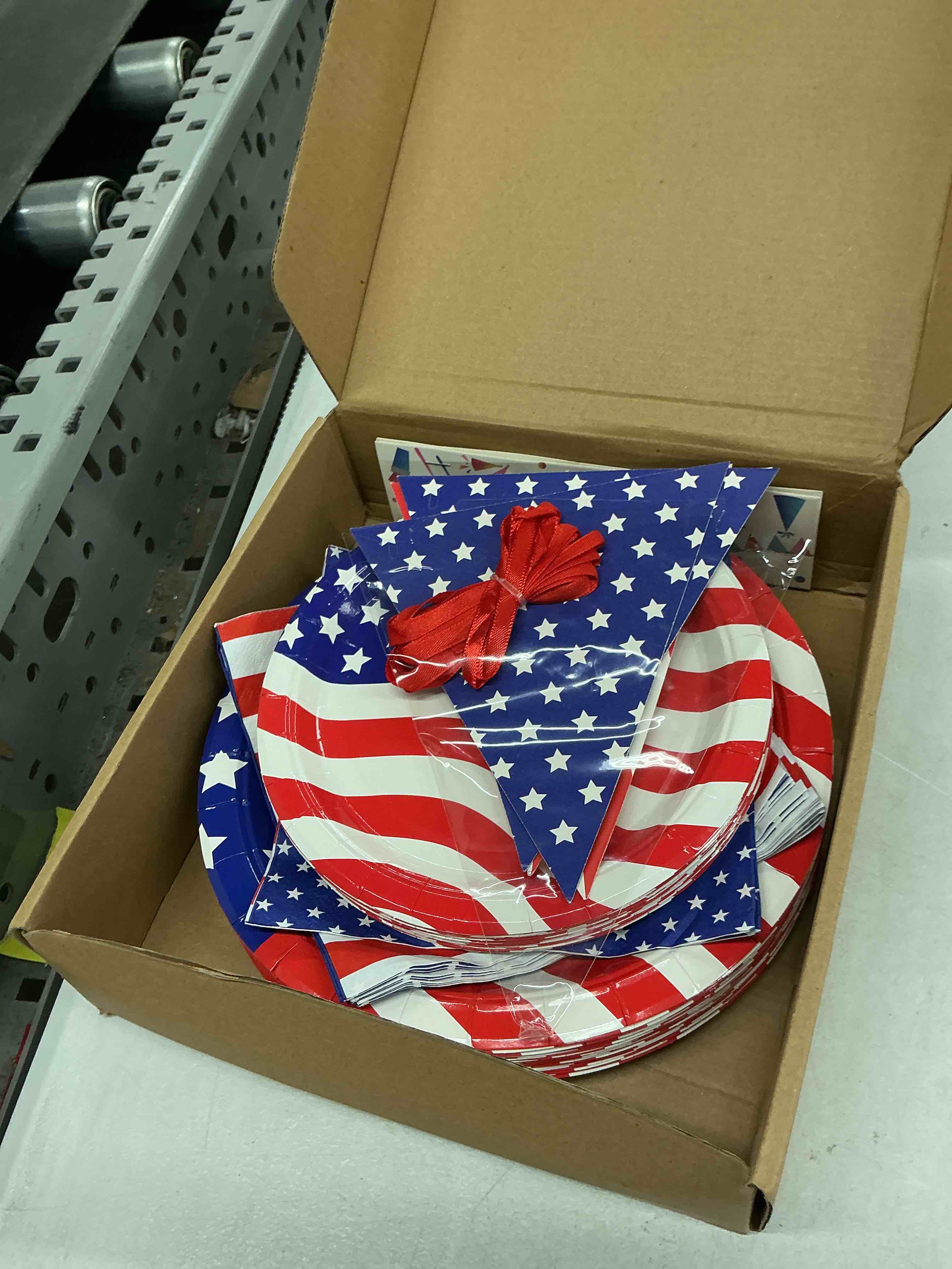 Condition photo showing Good Condition for 4th of july decorations, 4th of july paper plates and napkins, patriotic party supplies sets, american flag theme plates napkins tablecloth, banner, red white blue decorations, serve 25