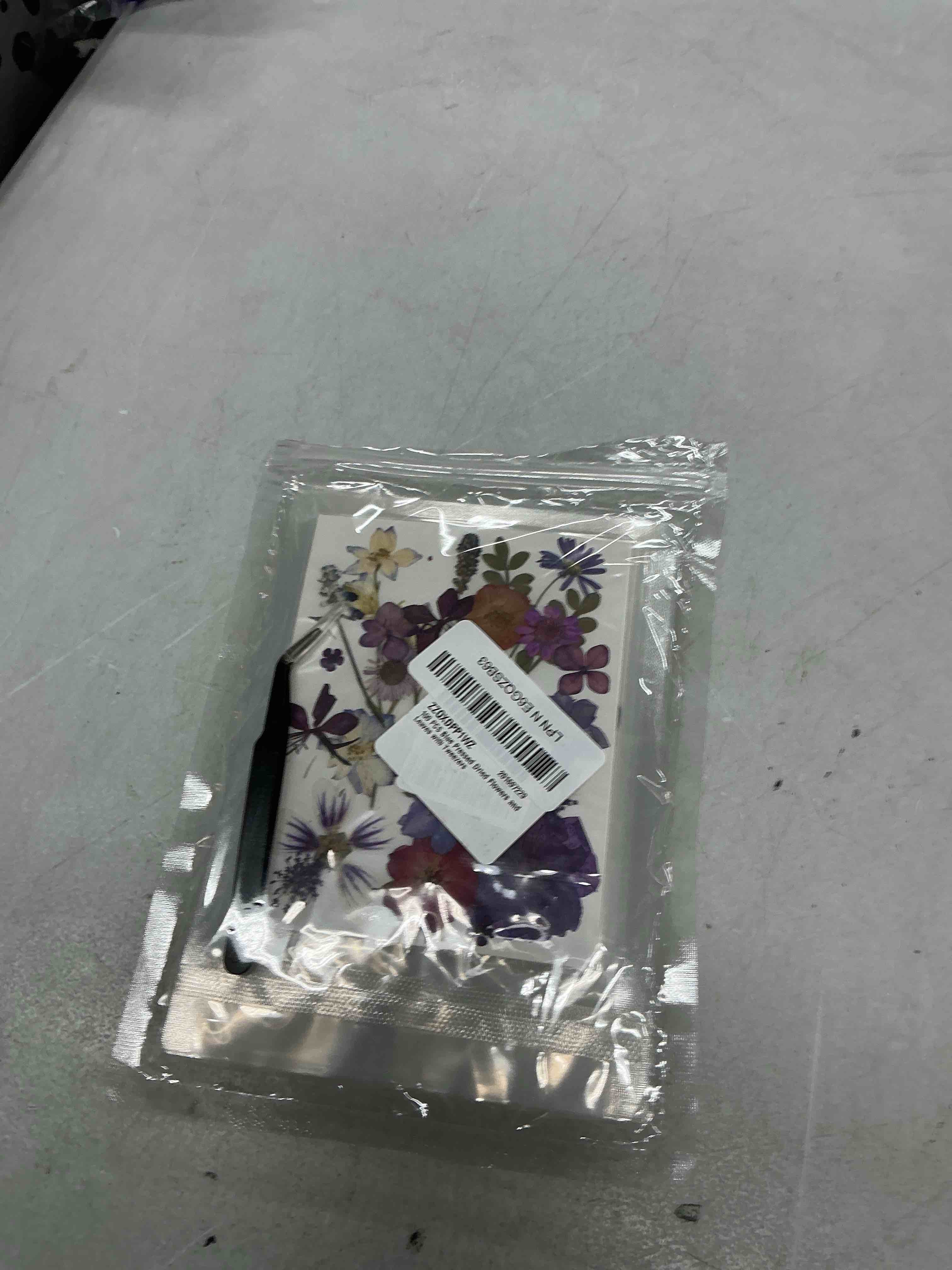 Condition photo showing Good Condition for 100 pcs blue pressed dried flowers and leaves with tweezers | natural dried flowers, for resin, candle, jewelry, scrapbooking & diy crafts blue 100