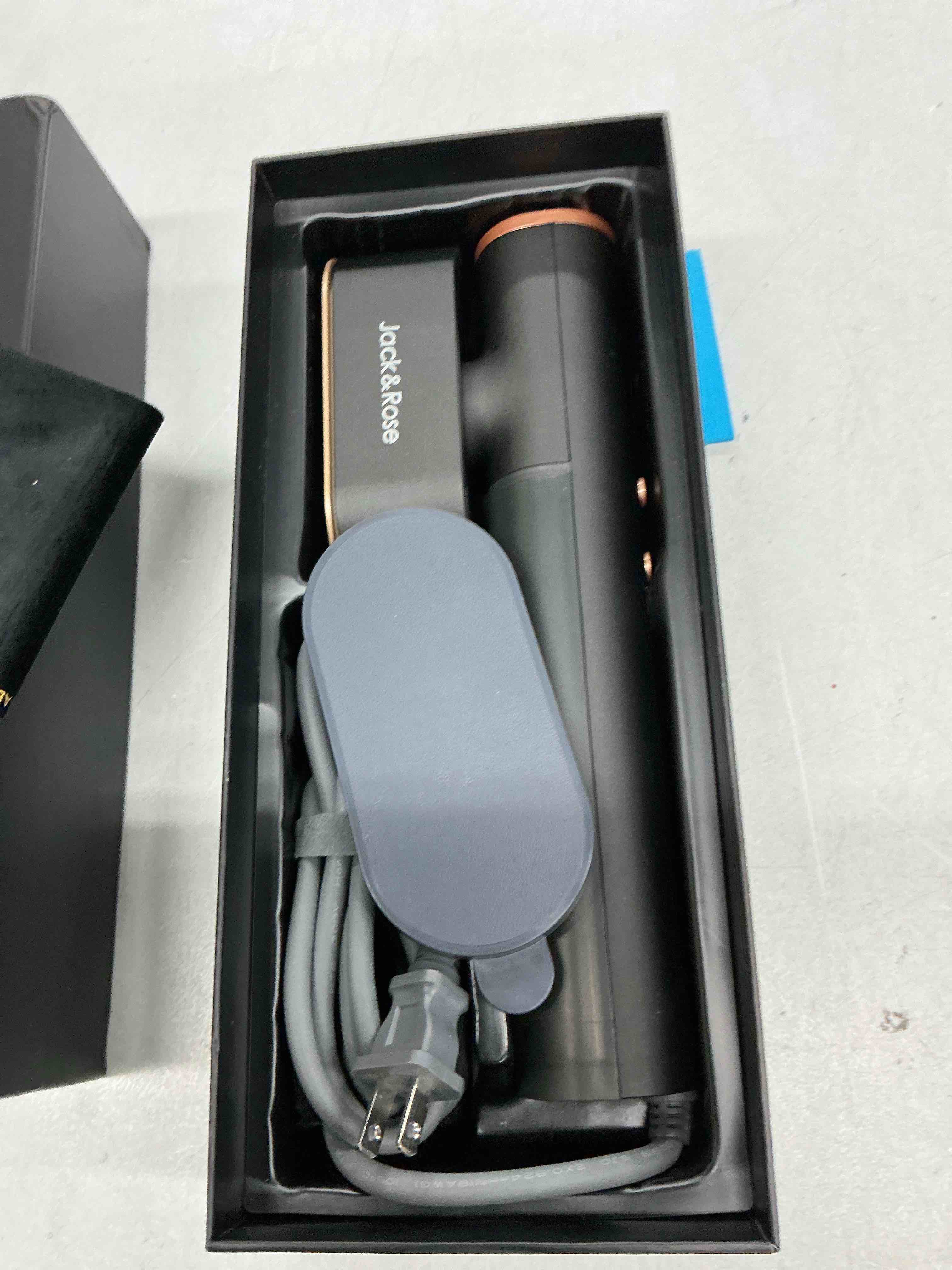 Condition photo showing New/Like New for jack ? rose travel steamer for clothes,100-220v portable iron,15s heat up,steamer ? iron 2 in 1, travel size,large ceramic heat panel,for global and europe