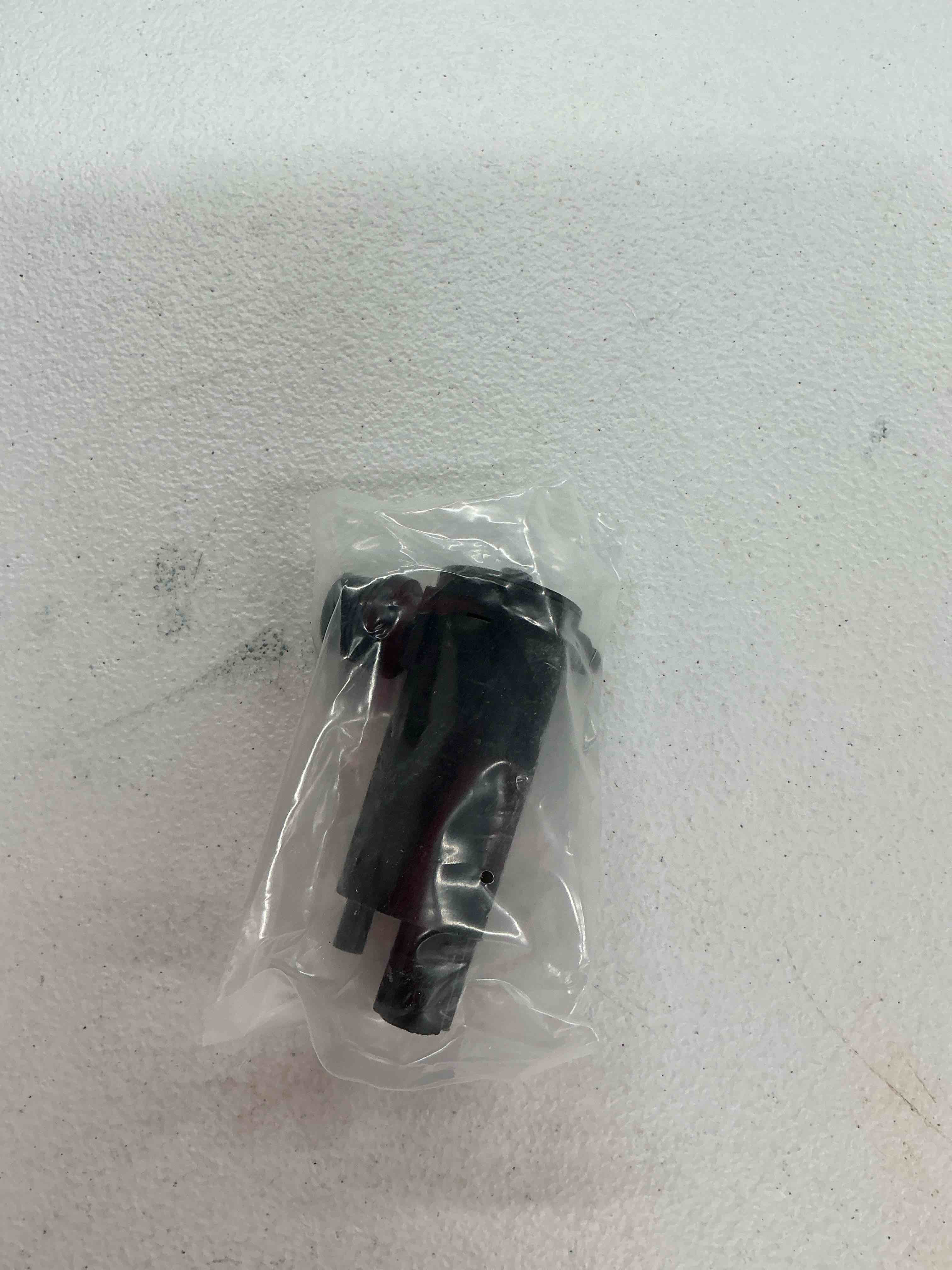 Condition photo showing Good Condition for windshield washer pump for ford taurus 2008-2019