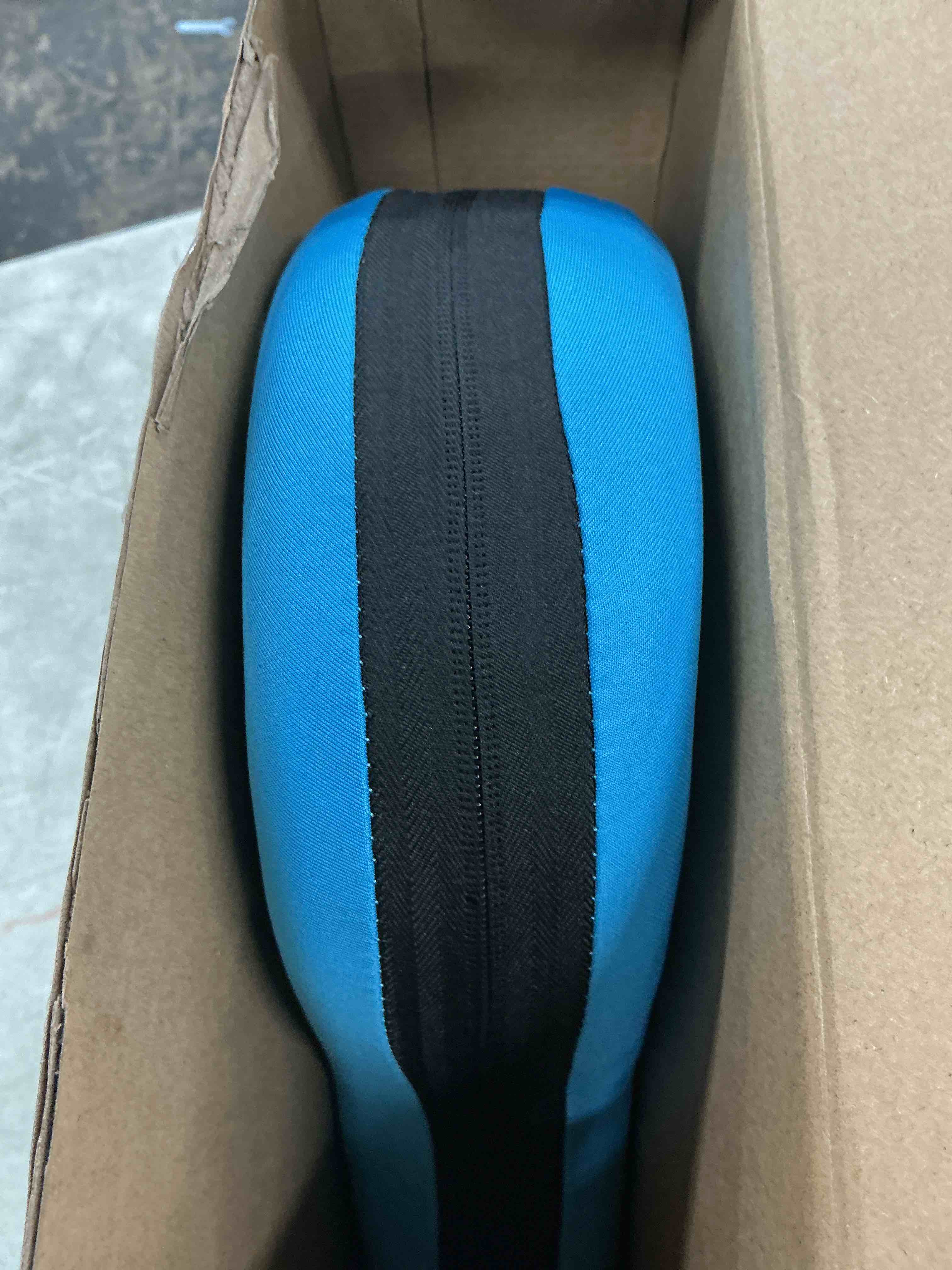 Condition photo showing Good Condition for geelin float swim collar for head and neck support,filled with foam plastic particles (not inflatable),floatation devices for adults,fits most adult neck sizes for learn to swim or therapy blue large
