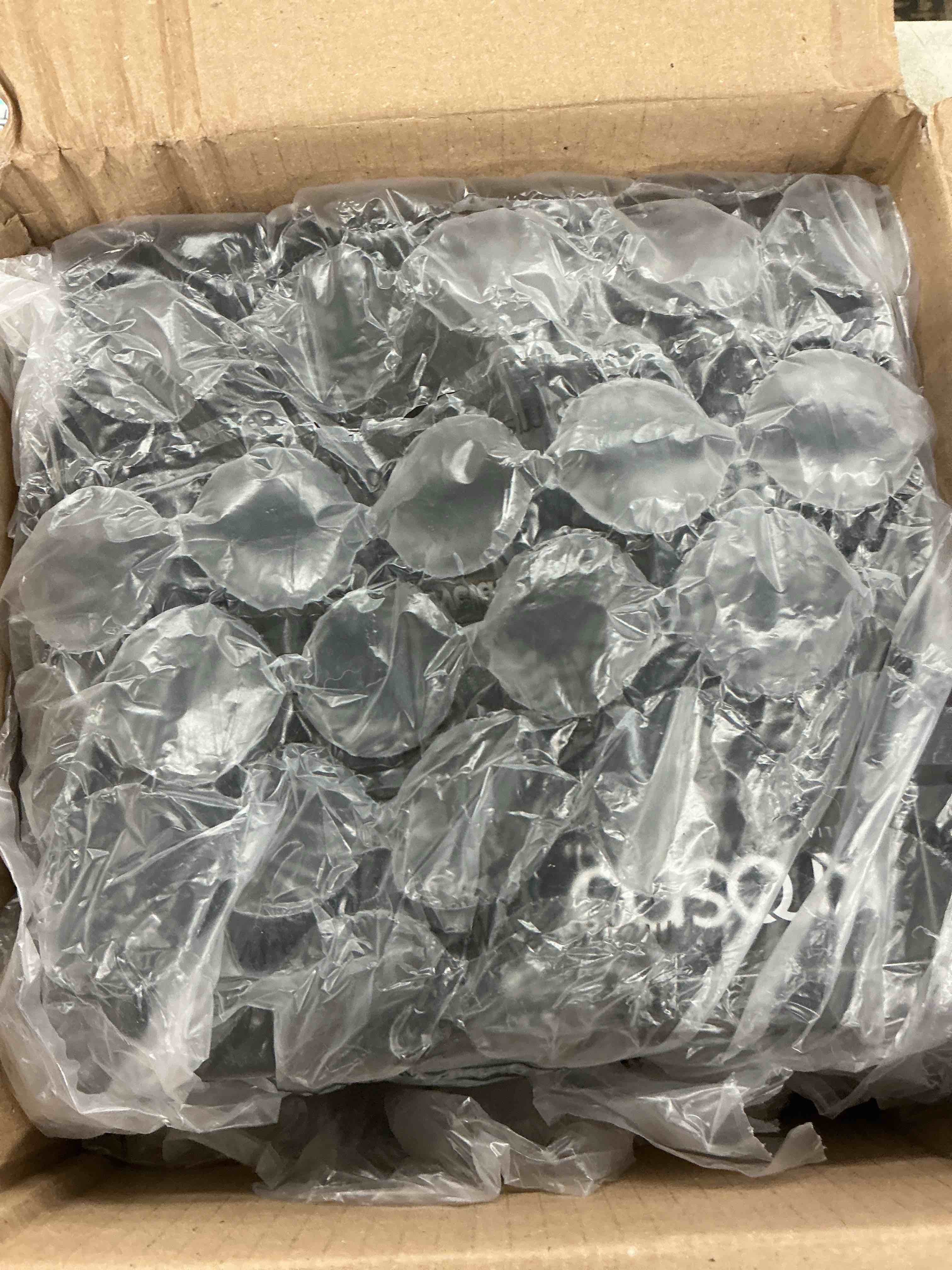 Condition photo showing Good Condition for krosno red wine glasses, set of 4, 16.2 oz, perla collection, elegant rounded shape, durable crystalline glass, unique design, dishwasher safe, made in europe
