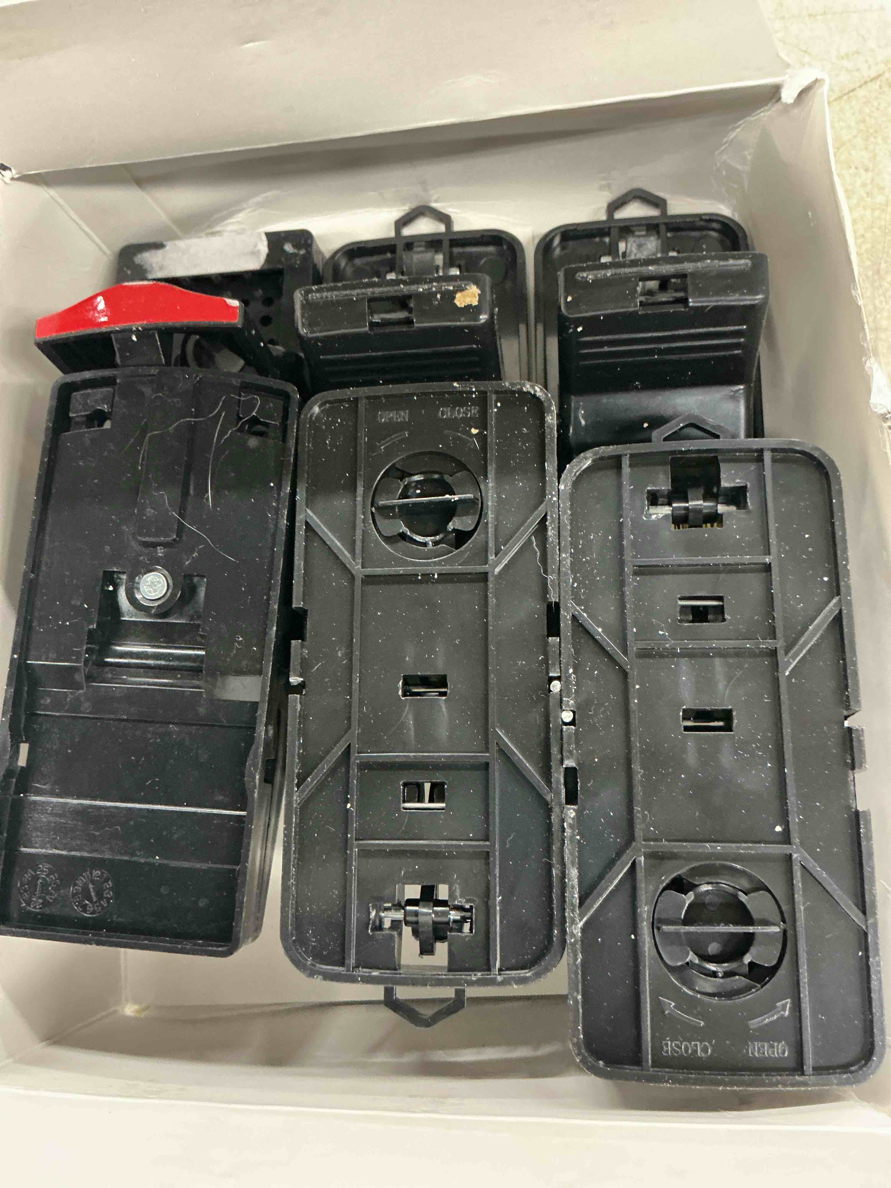 Condition photo showing Good Condition for 6 pack mouse traps indoor for home,mice traps for house,reusable mouse trap that work,small mice catchers for home indoor, quick set mousetraps effective