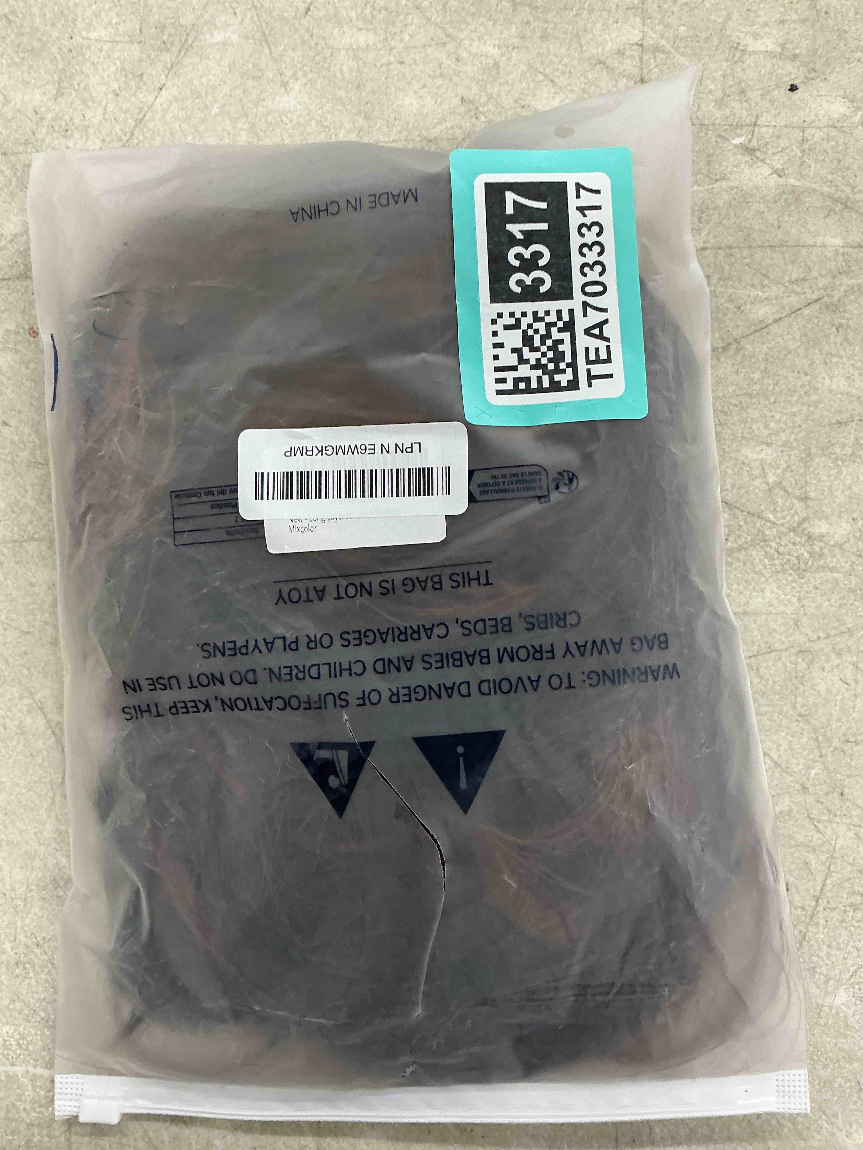 Condition photo showing Good Condition for natural black wig with bangs layered wigs for white women black hair wig synthetic wigs flow out curl for white women (black)