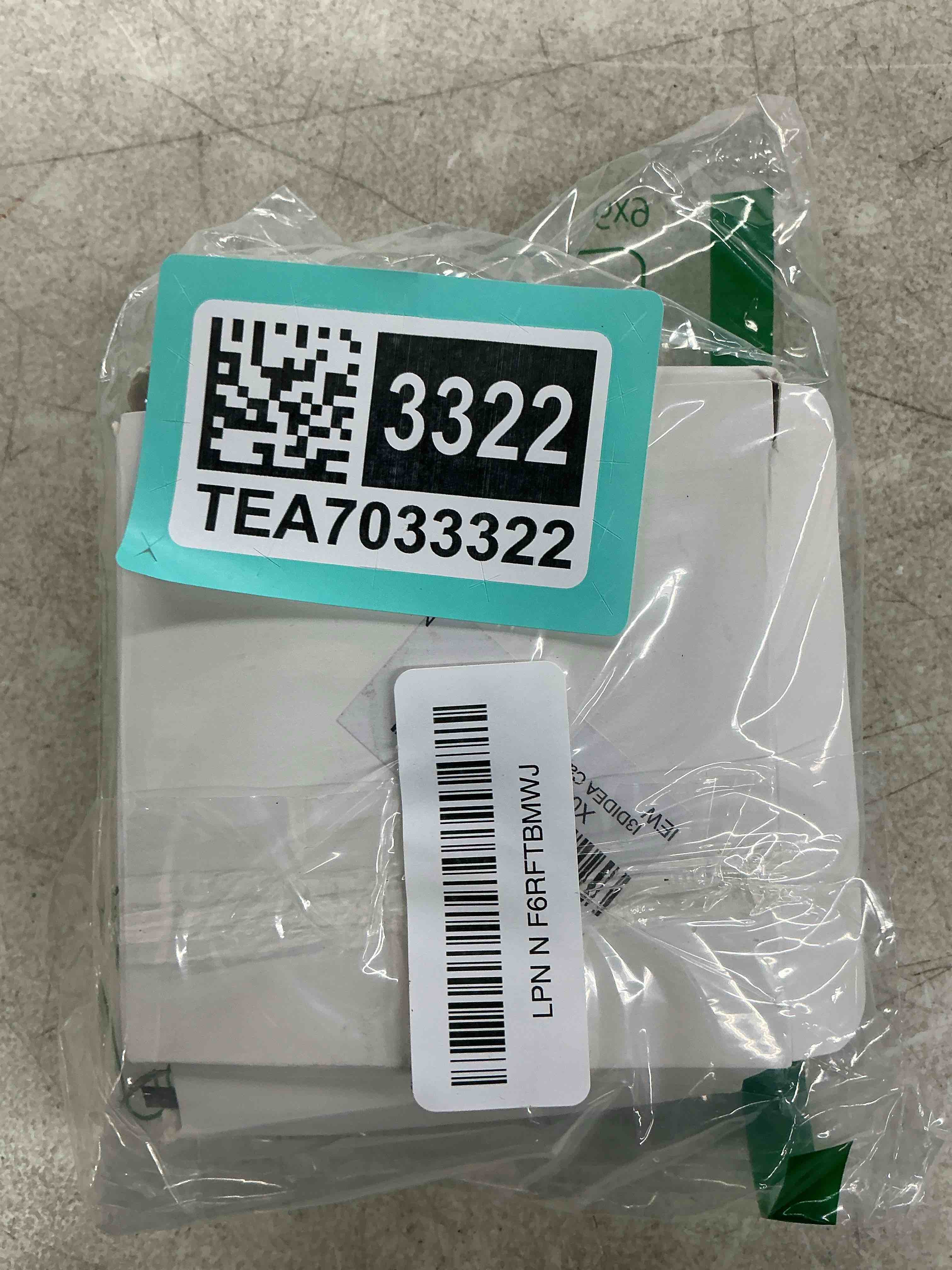 Condition photo showing Good Condition for car visor clip holder for zyn?suitable for cans of 2.75"*0.78",universal high-temperature resistant sun visor accessories for bag cansinterior car accessories for organization(flag)