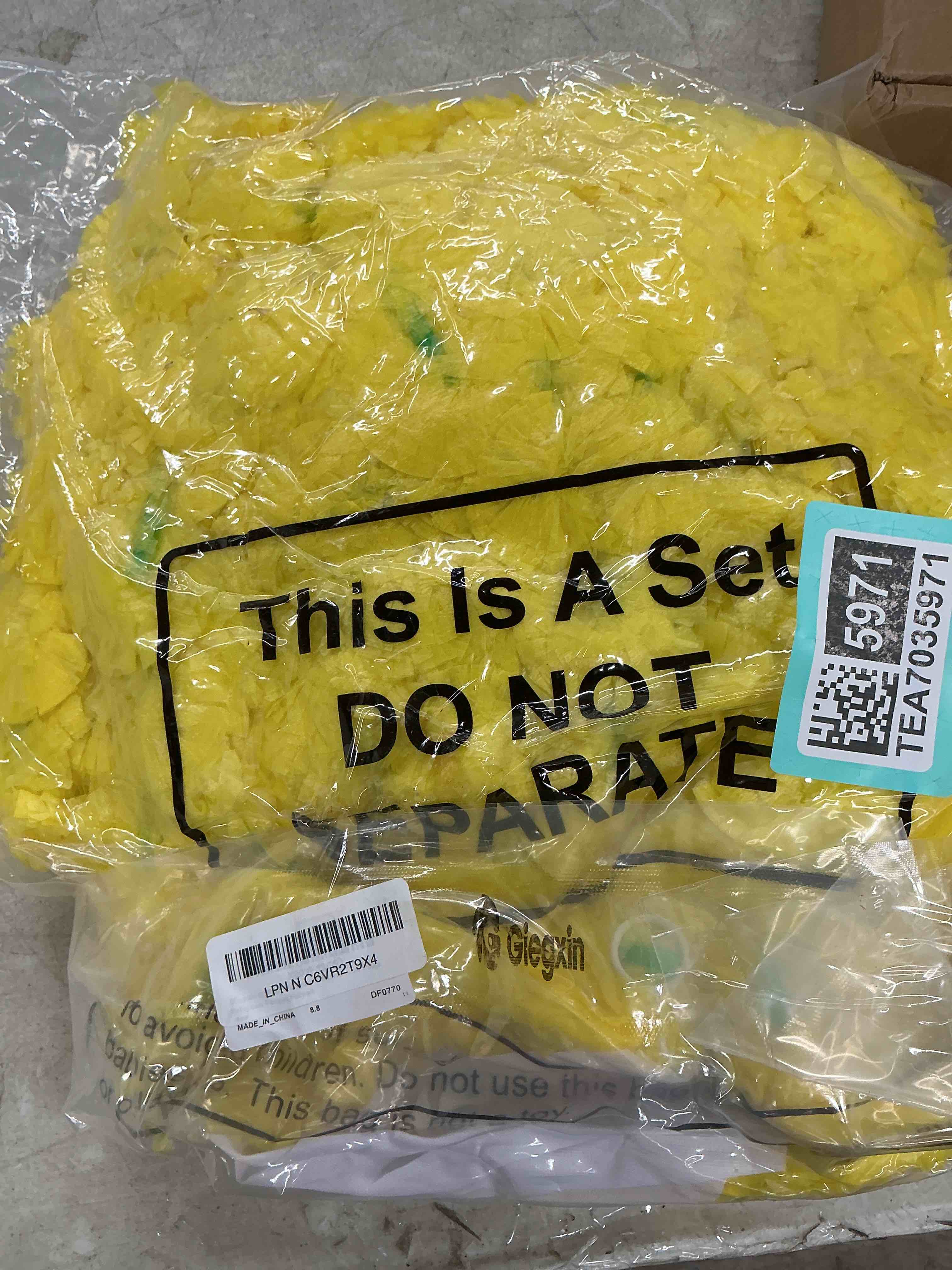 Condition photo showing Good Condition for giegxin 15 pack marigold garland for decoration 5 ft long strands faux artificial marigold flowers for dia de los muertos diwali indian wedding party decorations(yellow)