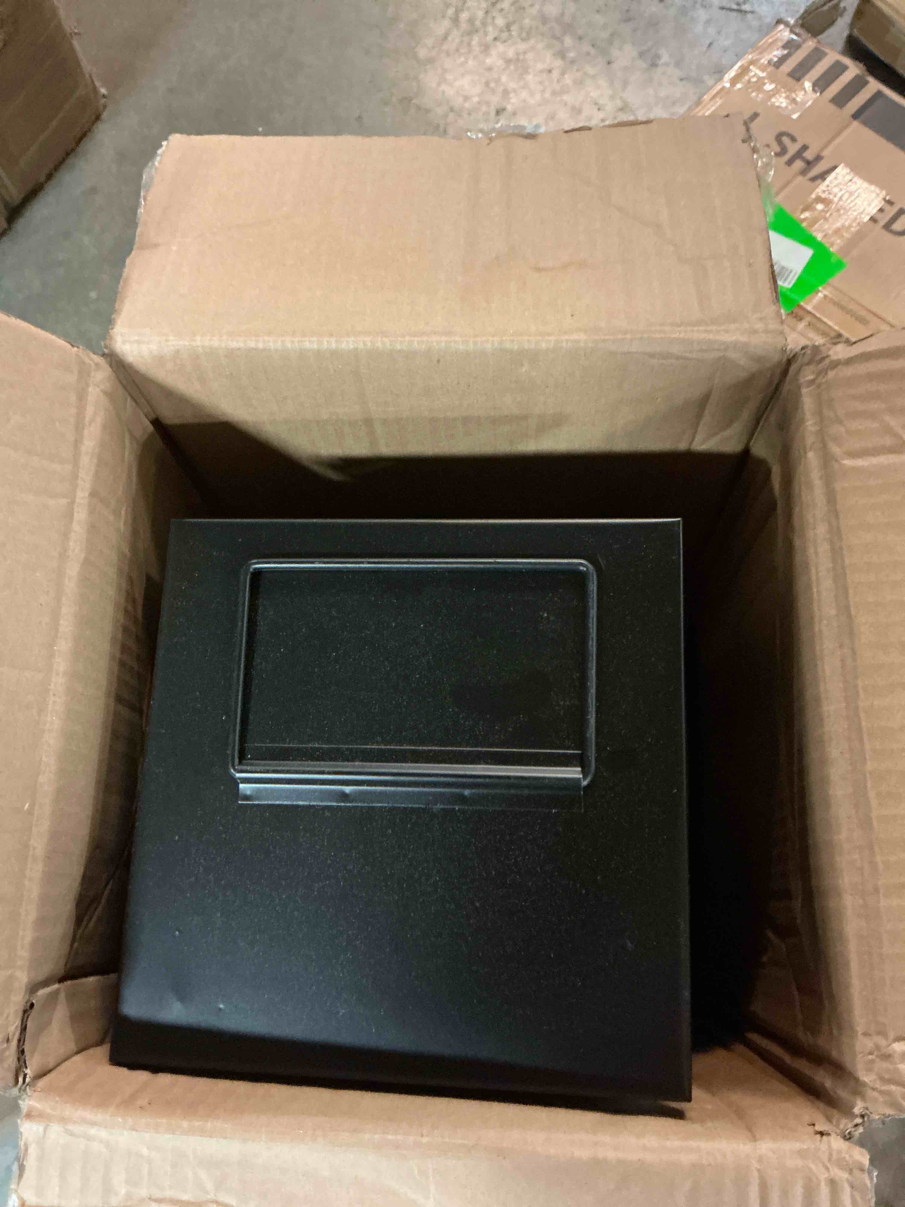 https://s3.amazonaws.com/lotting-images-prod/EmanualPiazza/TEA7036583_1781017247054.jpeg
