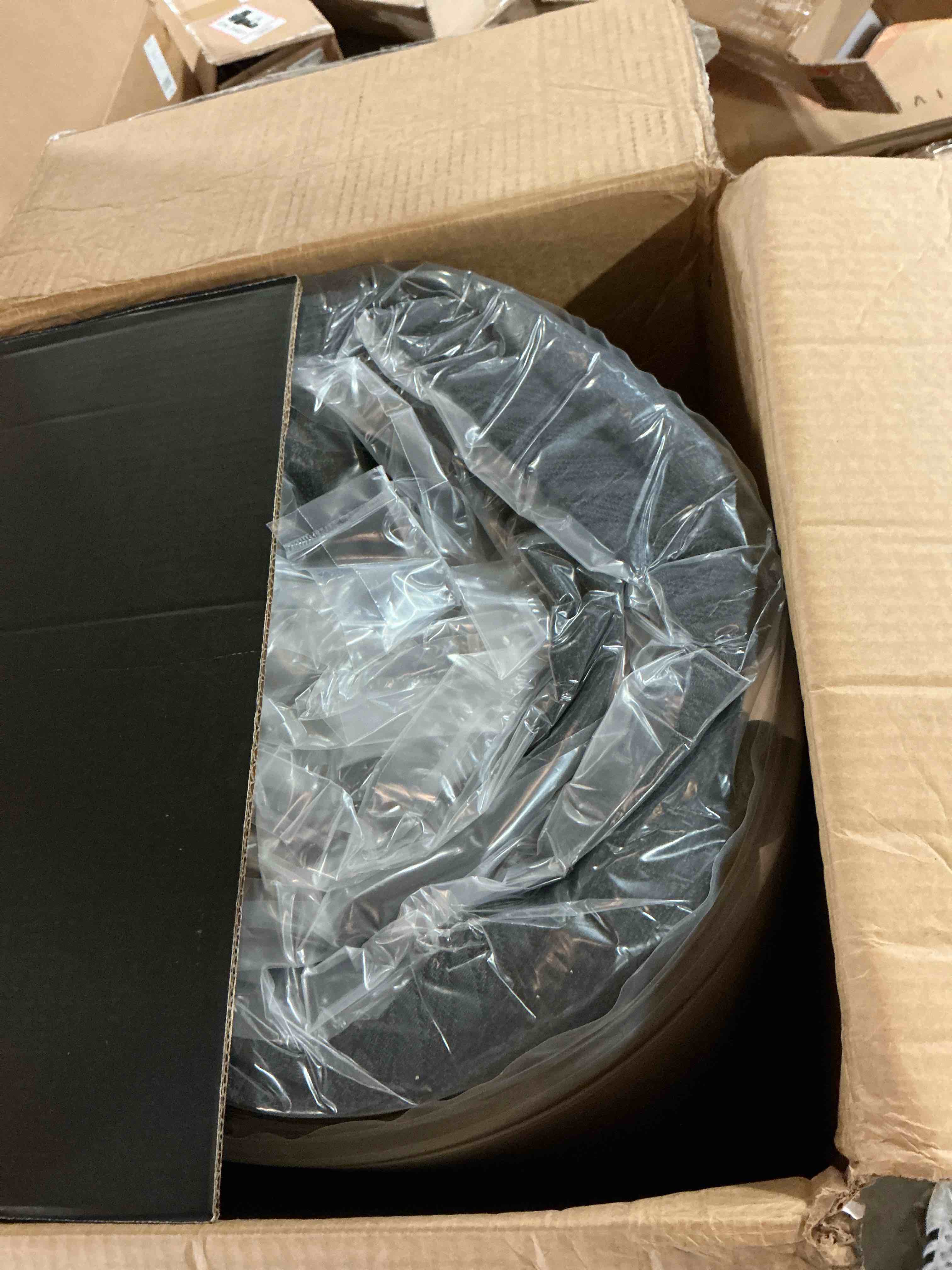 https://s3.amazonaws.com/lotting-images-prod/EmanualPiazza/TEA7036635_1781032824822.jpeg