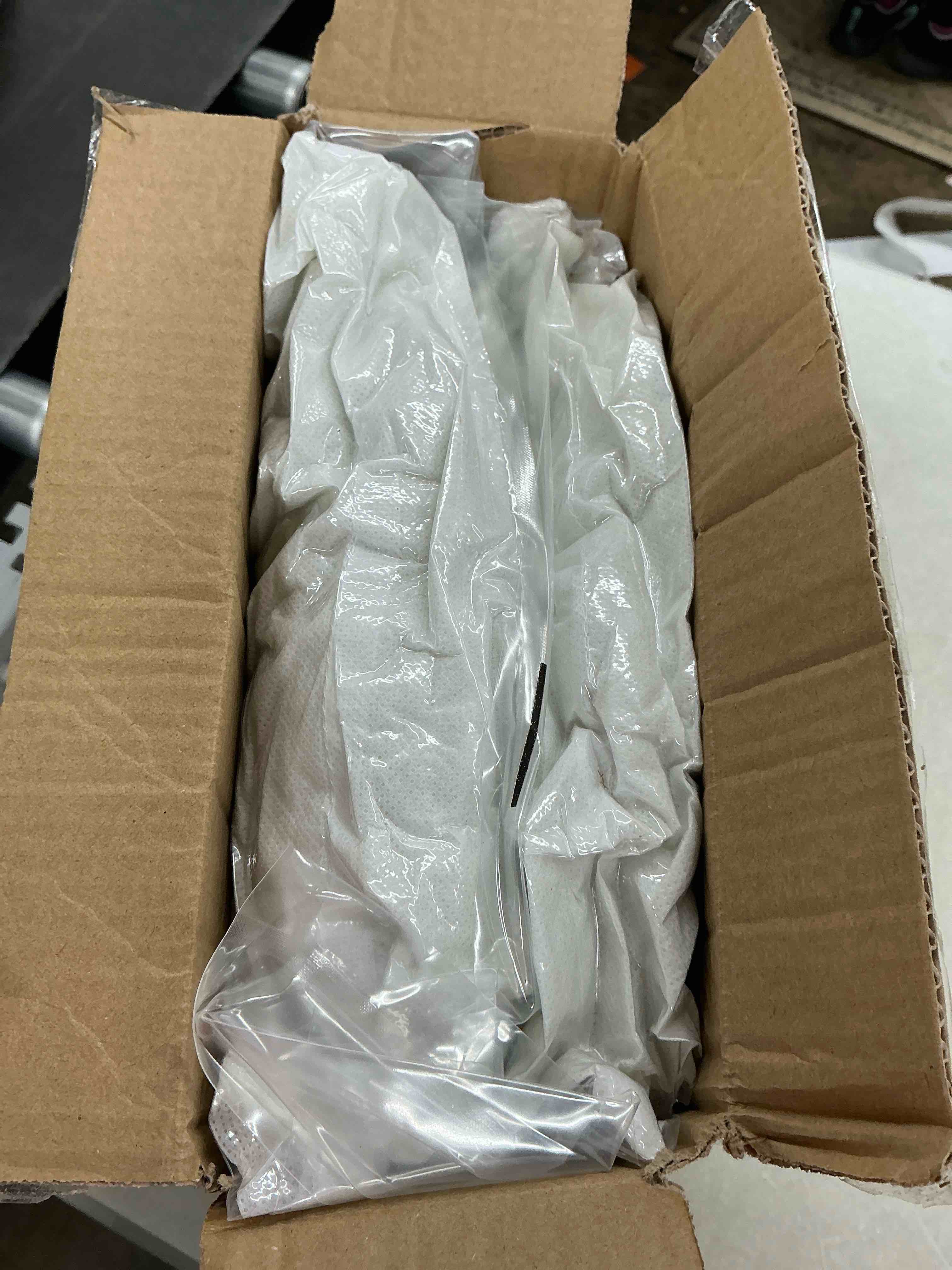 https://s3.amazonaws.com/lotting-images-prod/EmanualPiazza/TEA7037368_1781293608449.jpeg