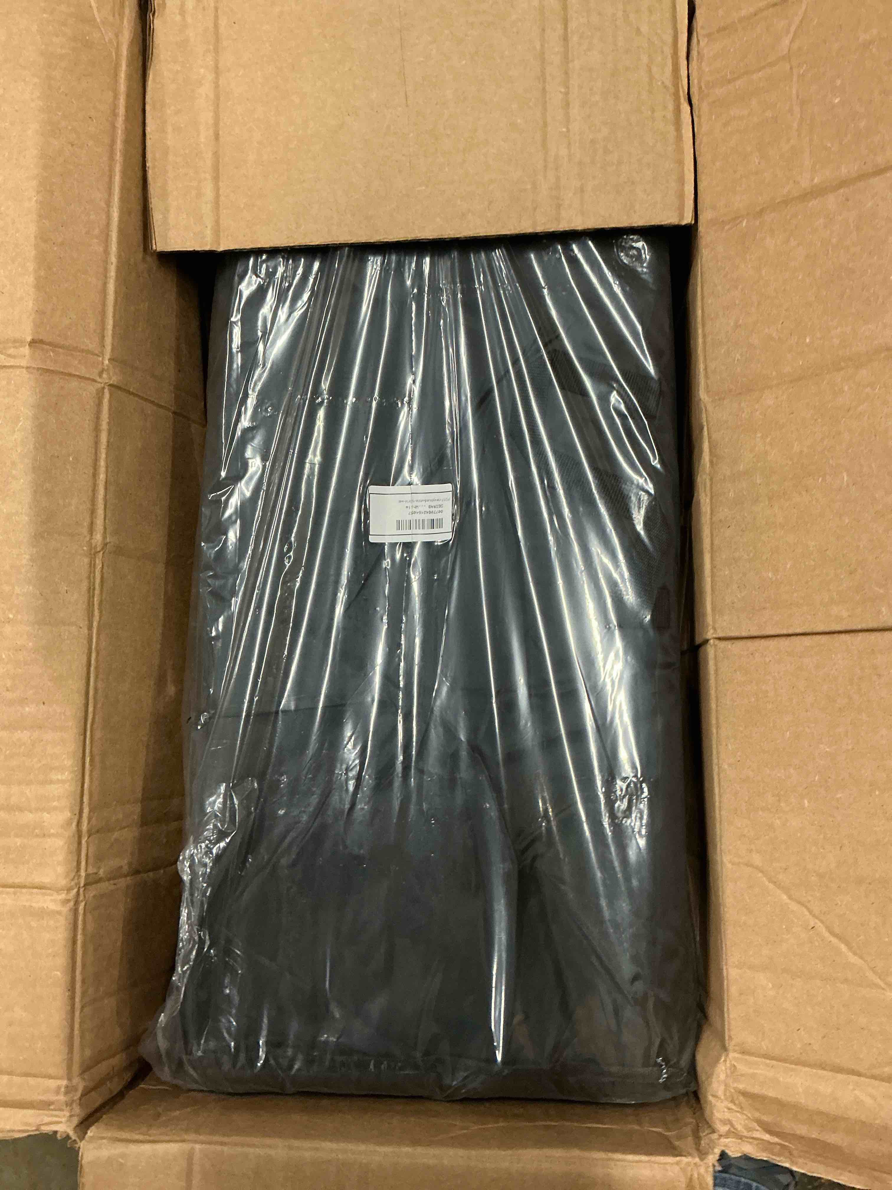 https://s3.amazonaws.com/lotting-images-prod/EmanualPiazza/TEA7037553_1781545949215.jpeg
