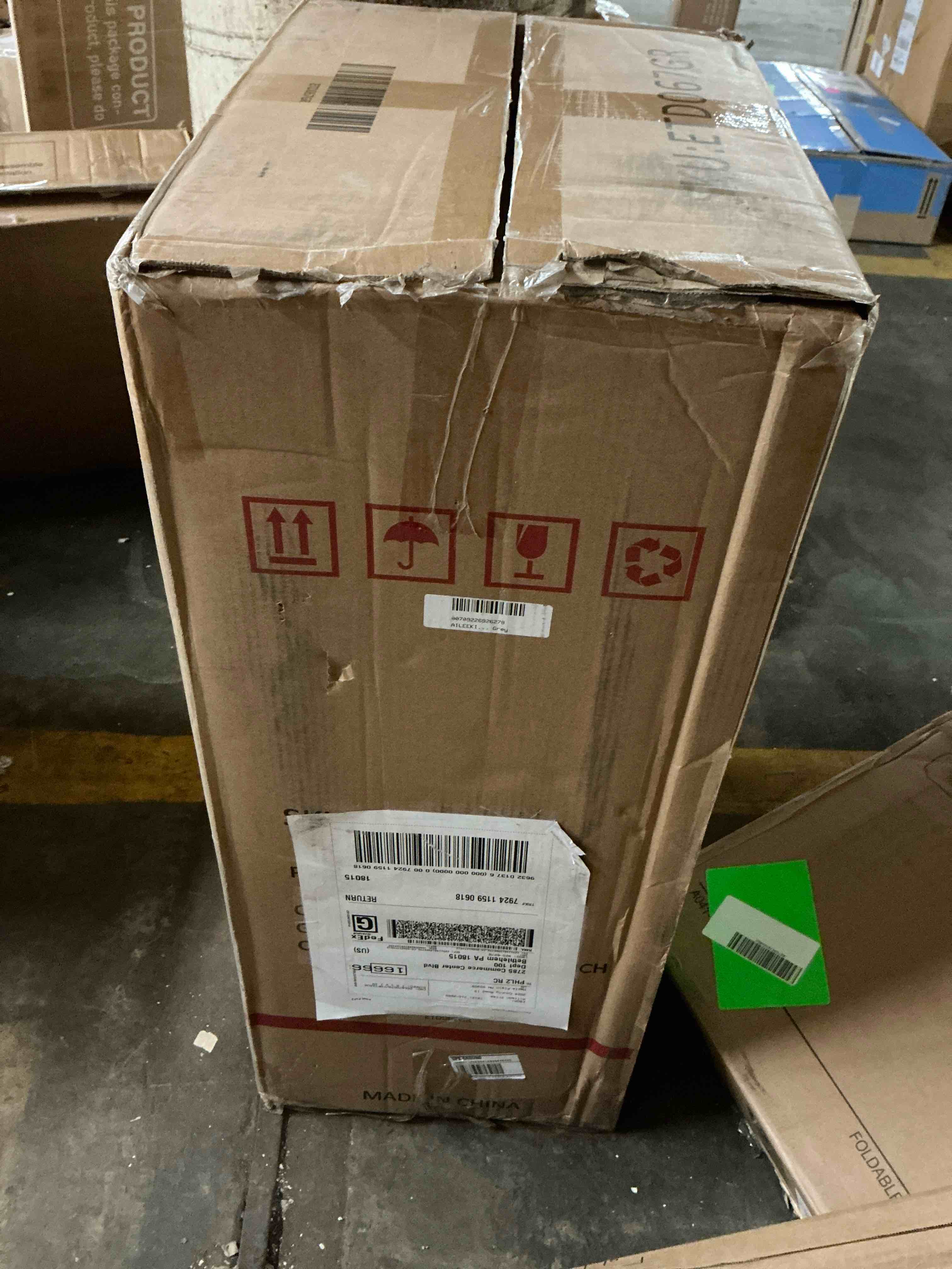https://s3.amazonaws.com/lotting-images-prod/EmanualPiazza/TEA7037760_1781620184778.jpeg