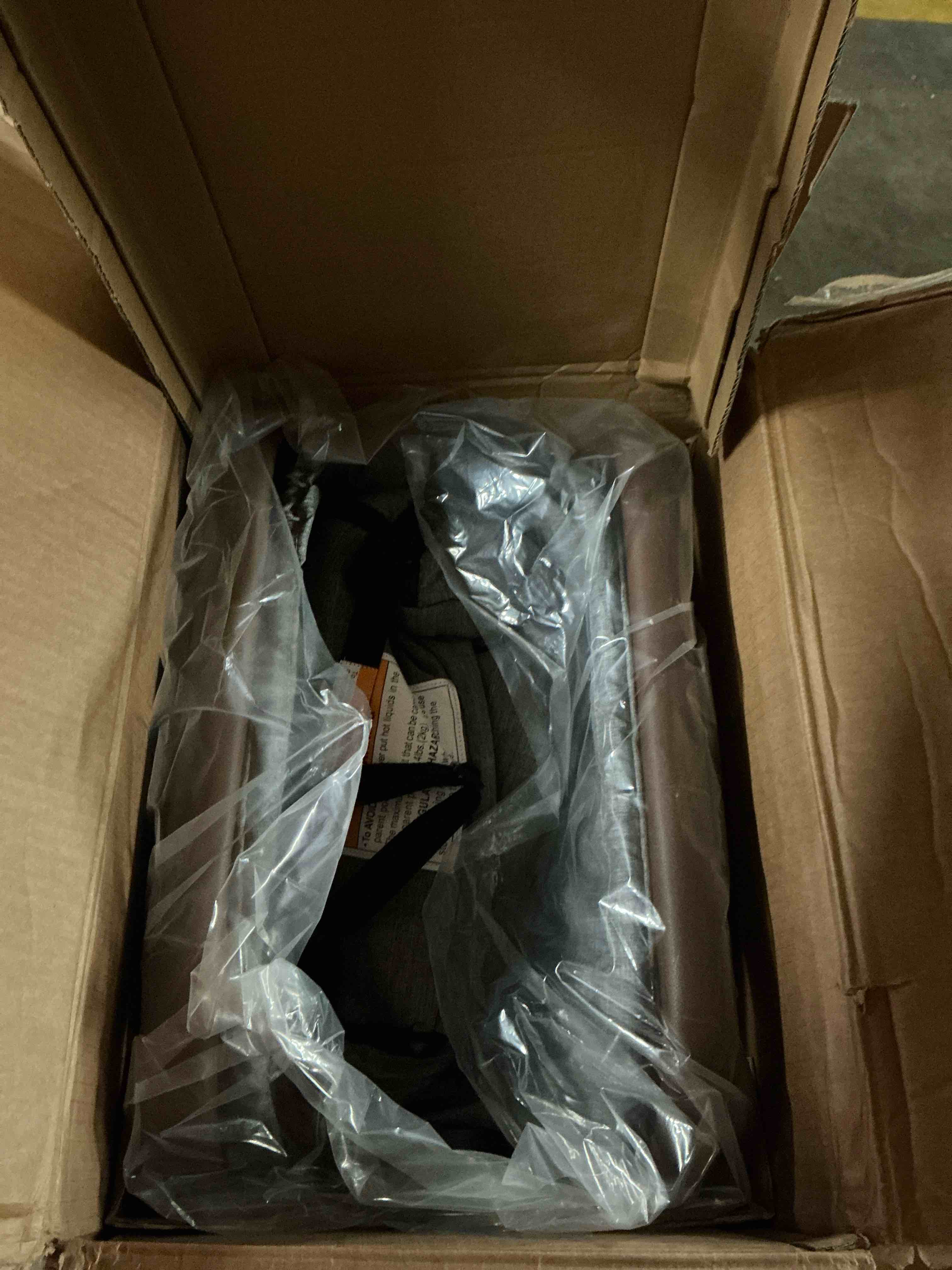 https://s3.amazonaws.com/lotting-images-prod/EmanualPiazza/TEA7037760_1781620213051.jpeg