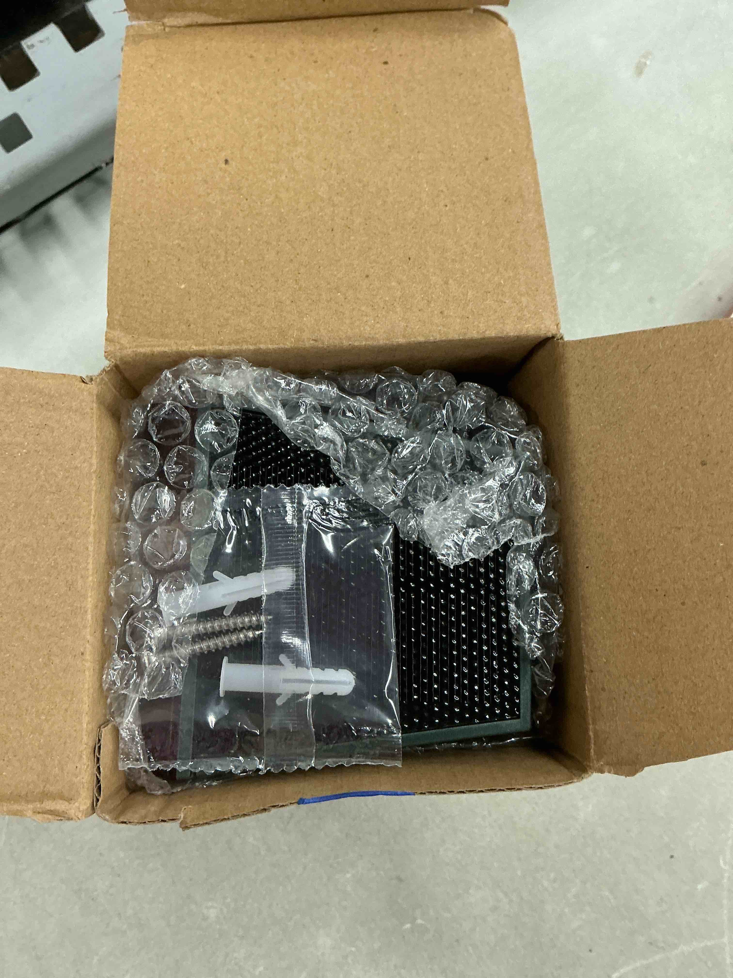 https://s3.amazonaws.com/lotting-images-prod/EmanualPiazza/TEA7038064_1781702675507.jpeg