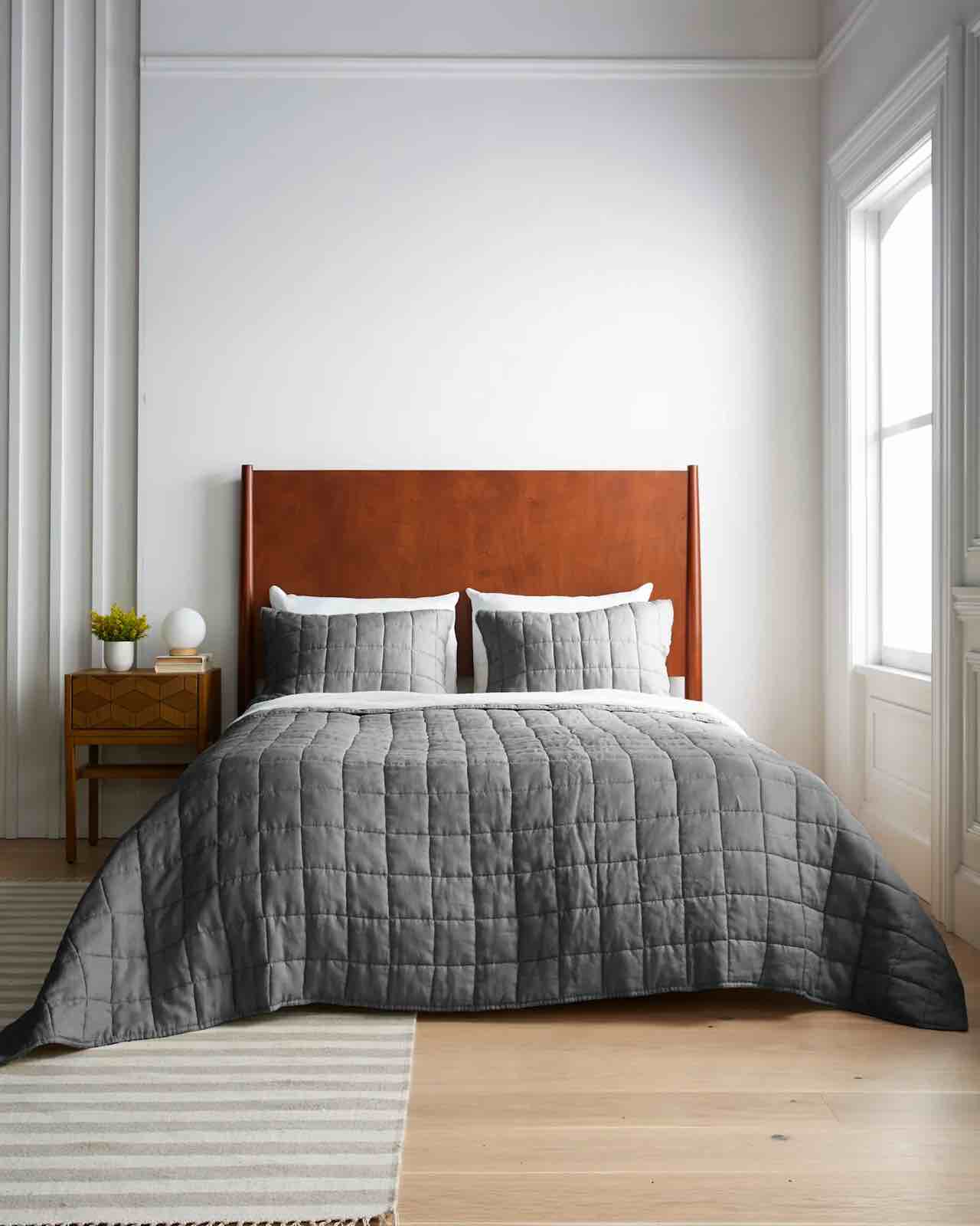 QUINCE European Linen Box Quilt Set, King/Cal King, Charcoal