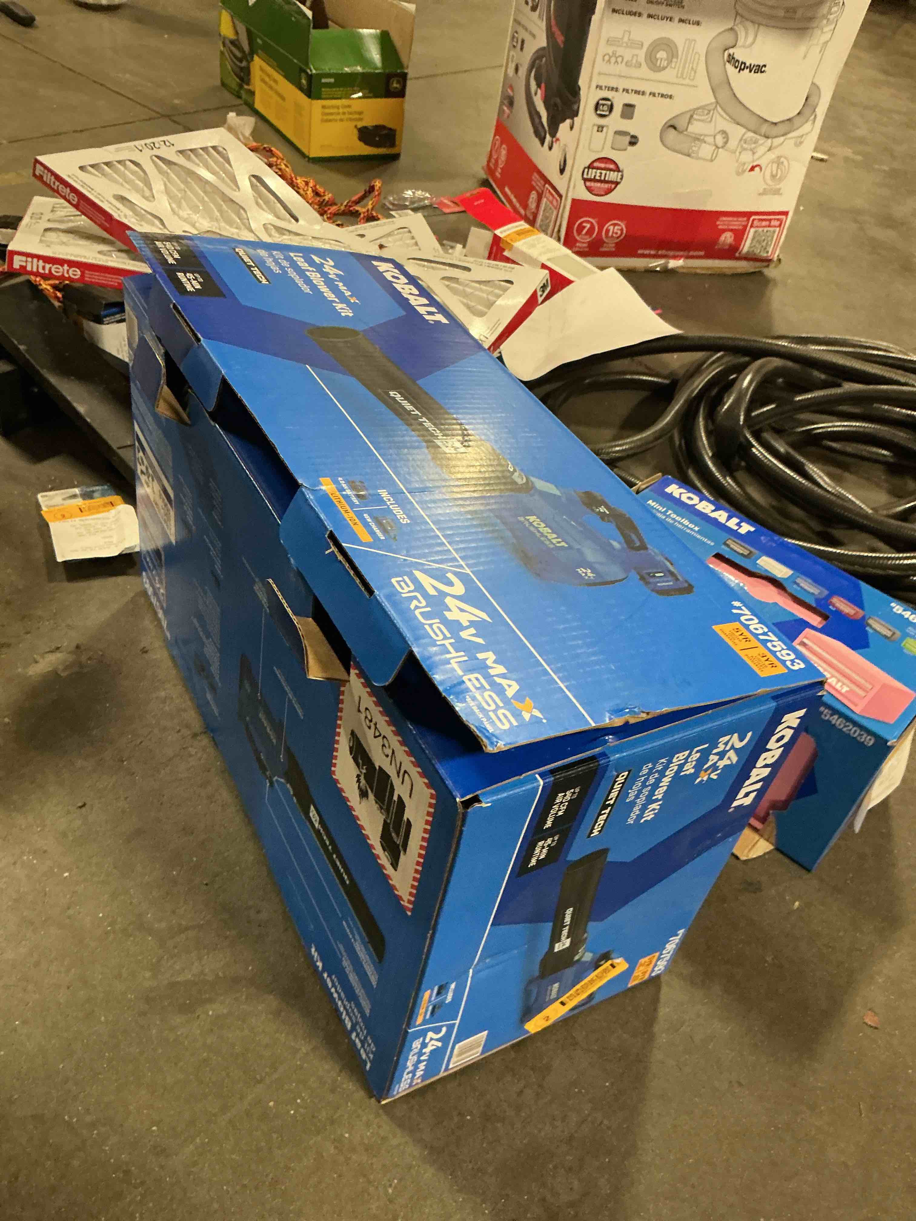 https://s3.amazonaws.com/lotting-images-prod/EmanualPiazza/TEA7039245_1782142398694.jpeg
