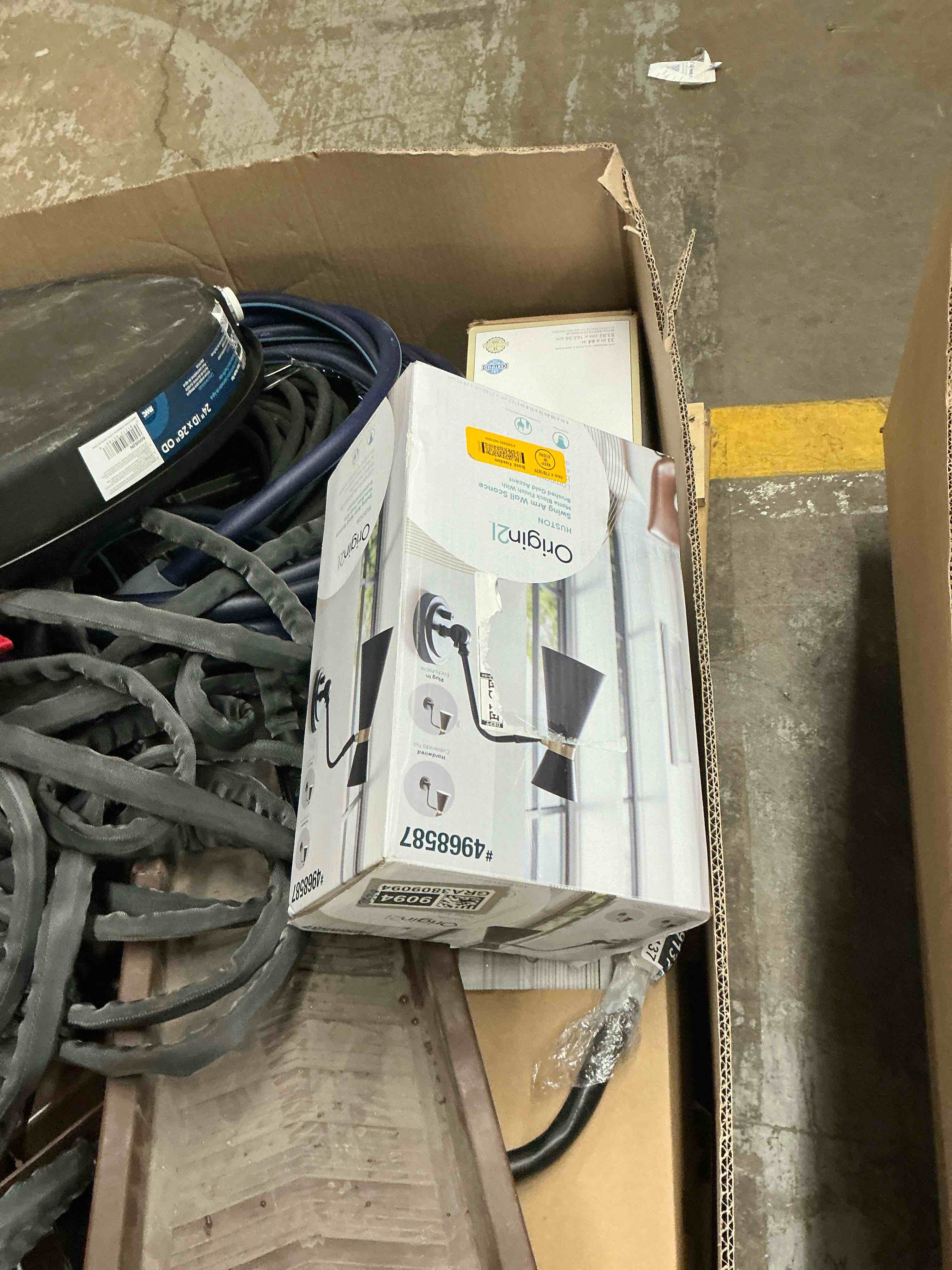 https://s3.amazonaws.com/lotting-images-prod/EmanualPiazza/TEA7039364_1782141206896.jpeg