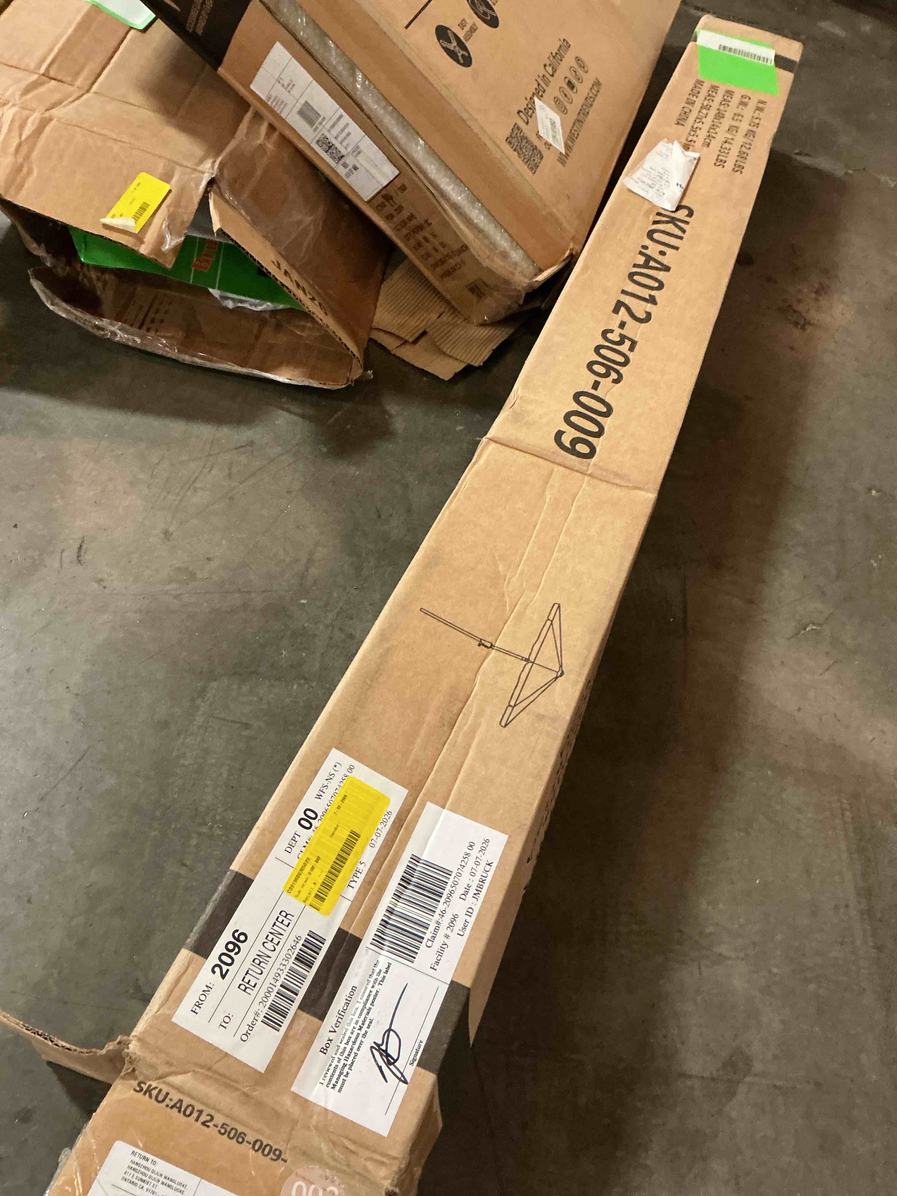 https://s3.amazonaws.com/lotting-images-prod/EmanualPiazza/TEA7039841_1785514242212.jpeg
