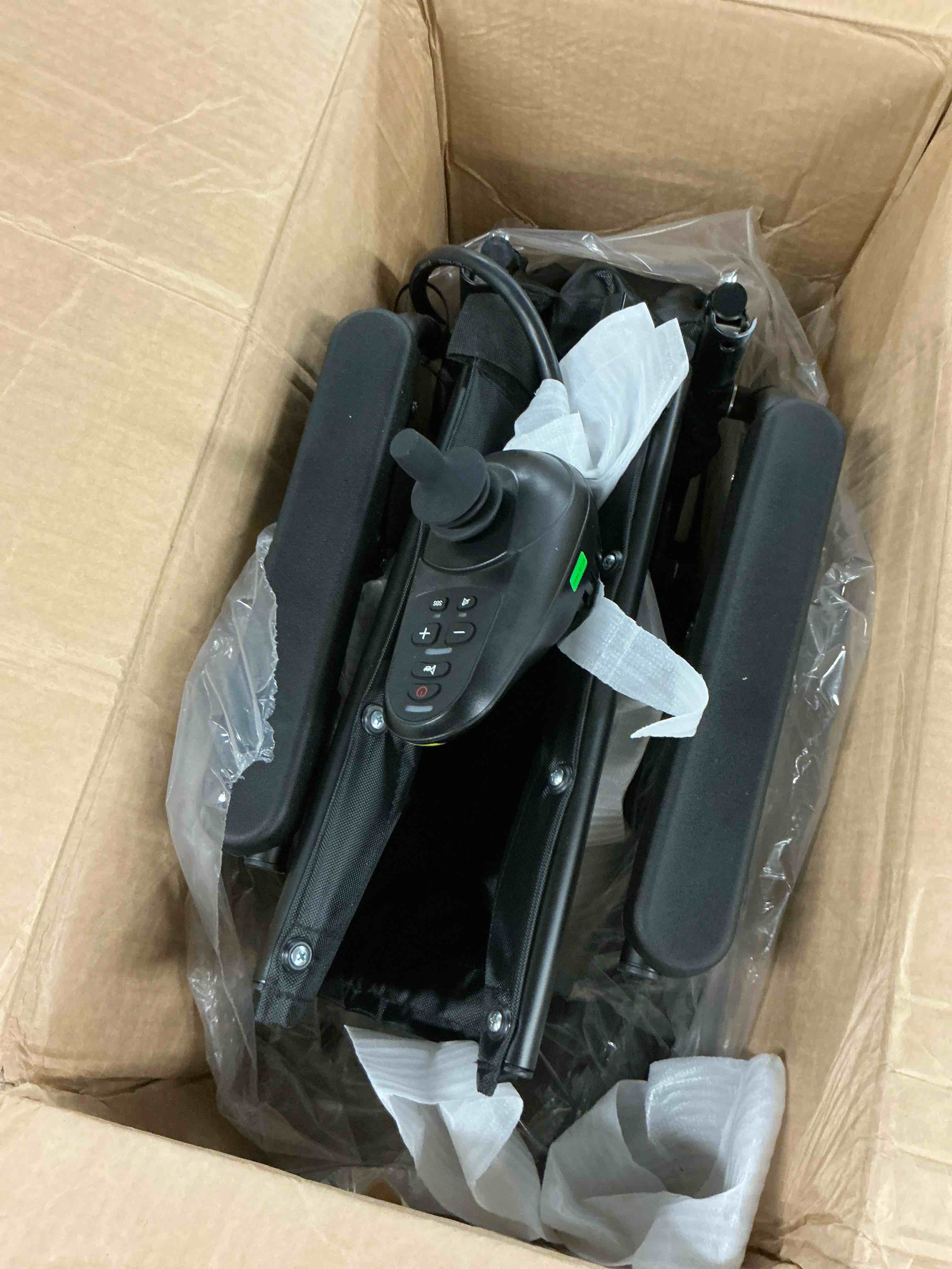 https://s3.amazonaws.com/lotting-images-prod/EmanualPiazza/TEA7041157_1788354236657.jpeg