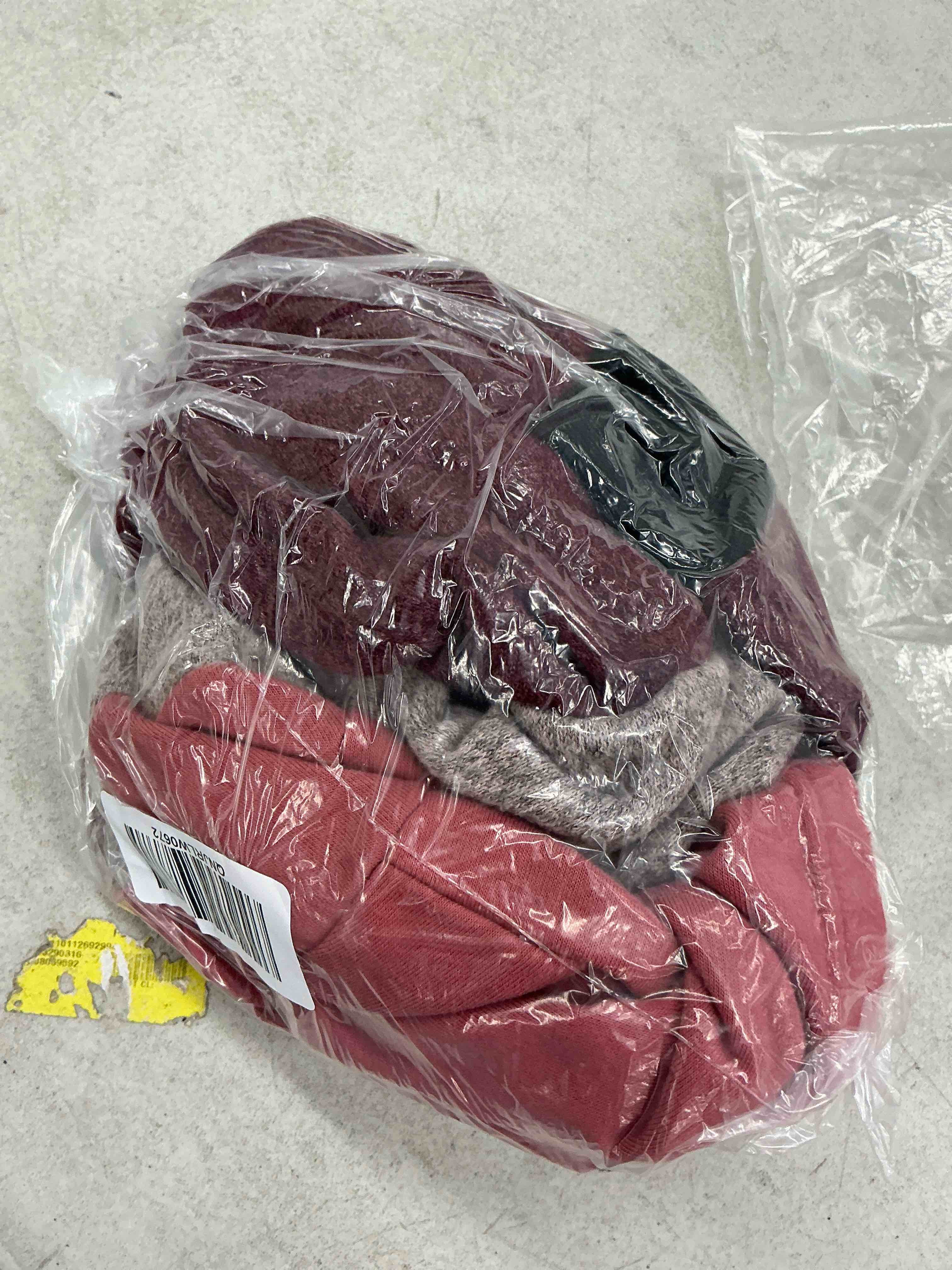 Condition photo showing Good Condition for tentree treefleece blocked banshee hoodie size: xs