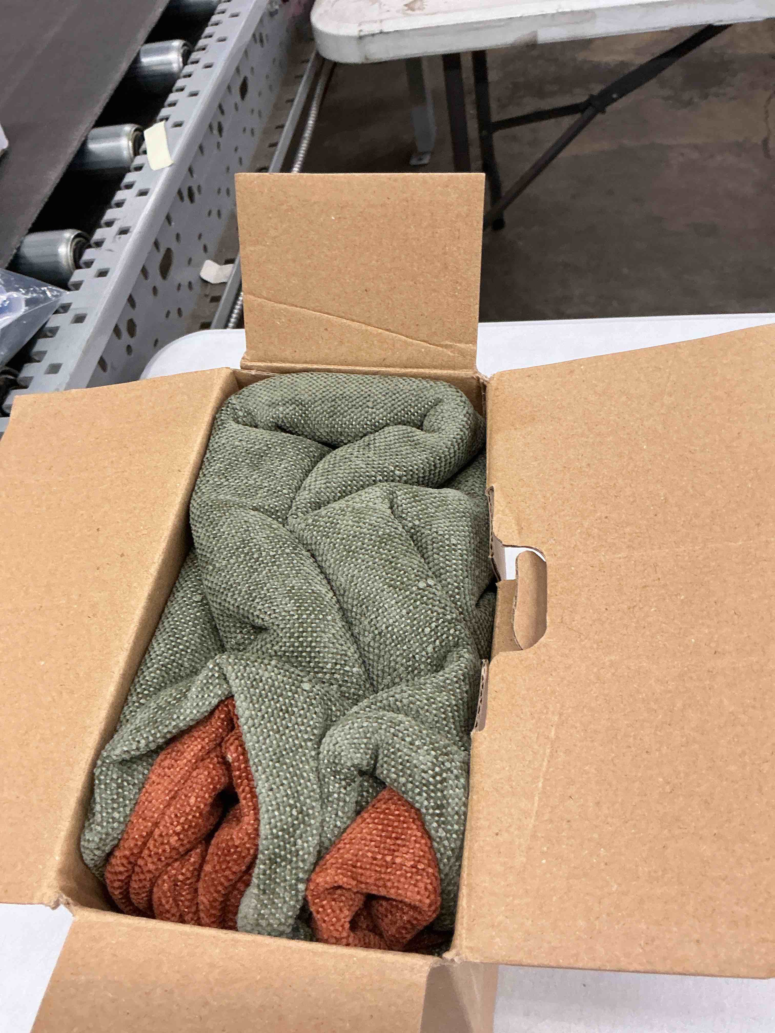 https://s3.amazonaws.com/lotting-images-prod/EmanualPiazza/TEA7387137_1787924559593.jpeg